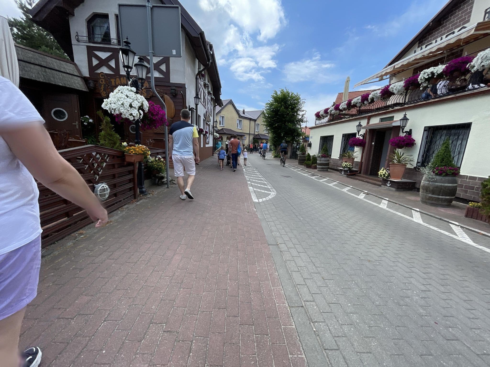 Street view near Willa Wodnik, Hel — © 4004 (CC BY-SA · Mapillary)
