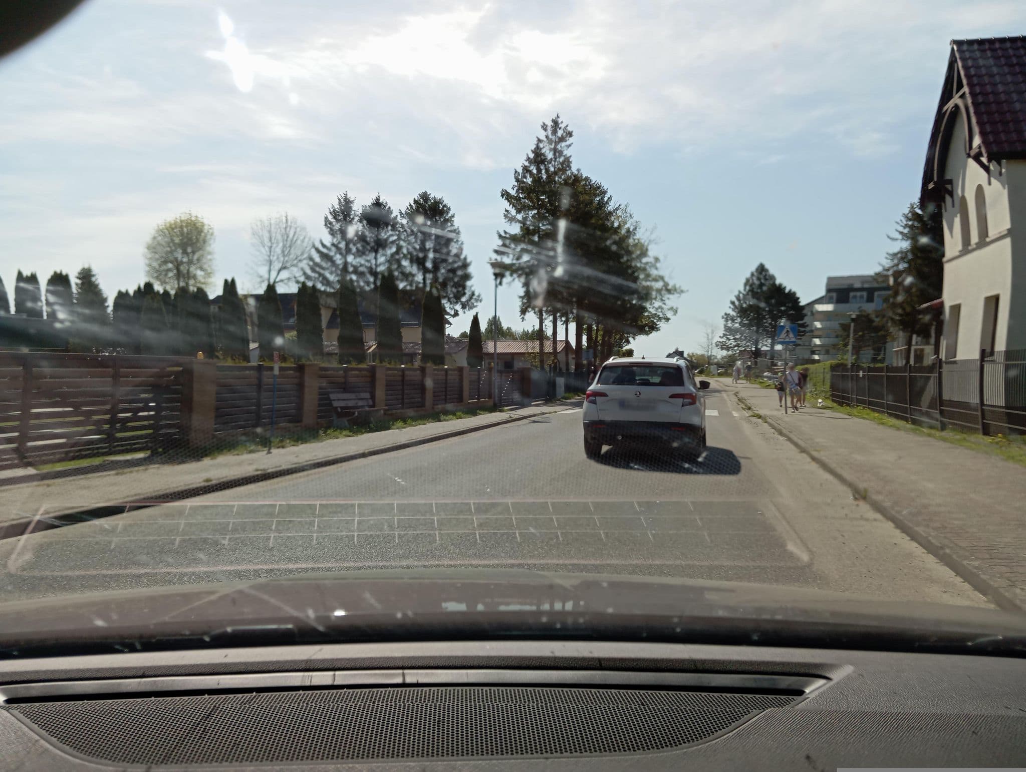 Street view near Zedan, Ustronie Morskie