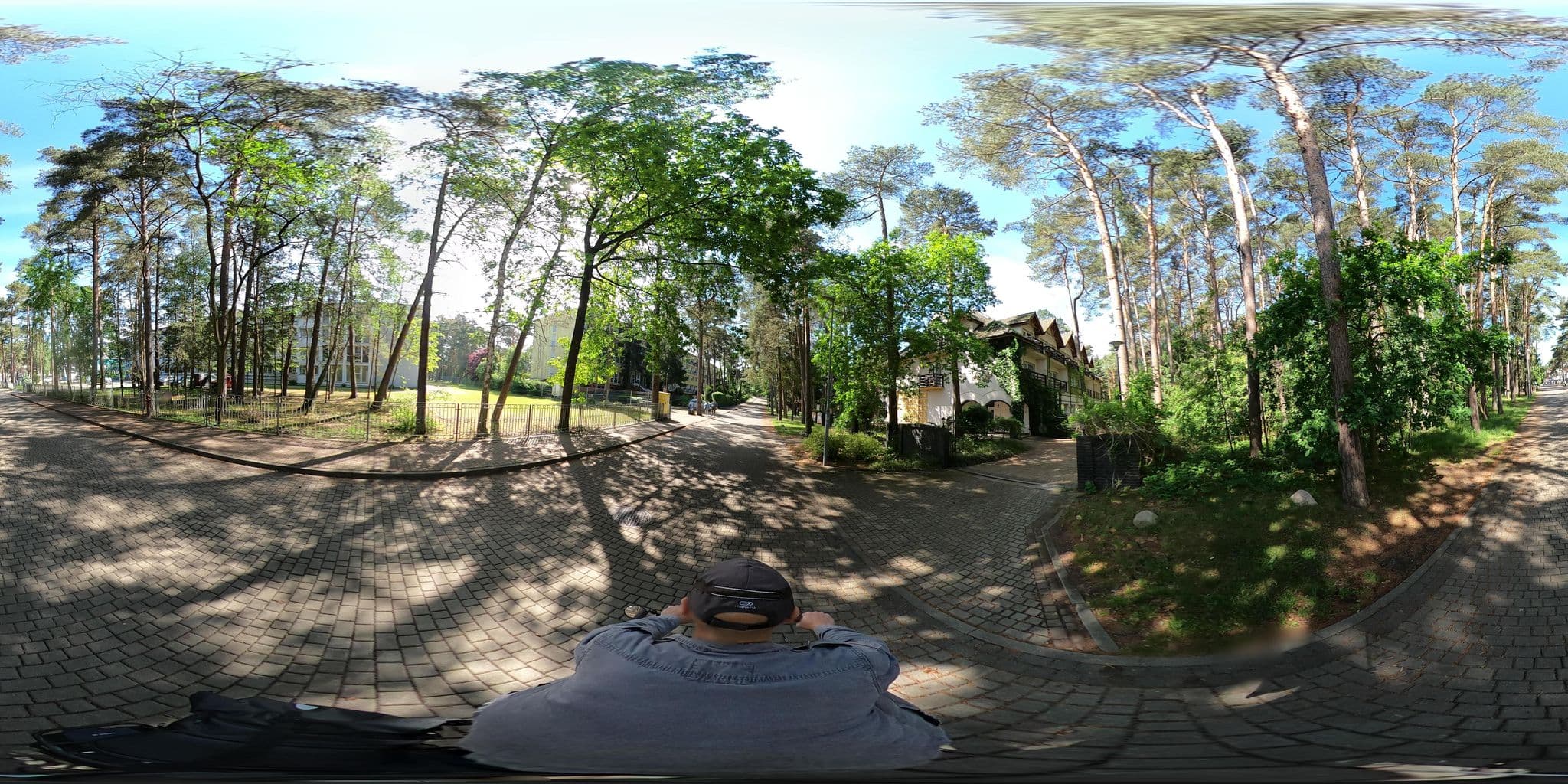 Street view near Leśny Dwór, Cerkwica