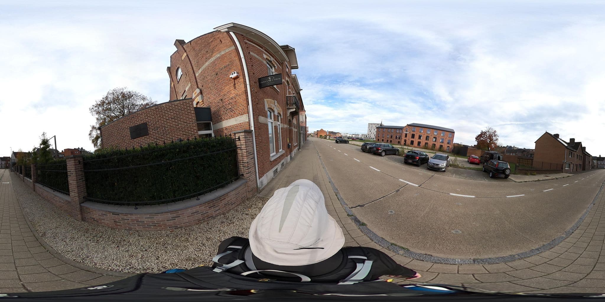 Street view near Hotel Burgemeesterhuys, Beringen — © Eebie (CC BY-SA · Mapillary)