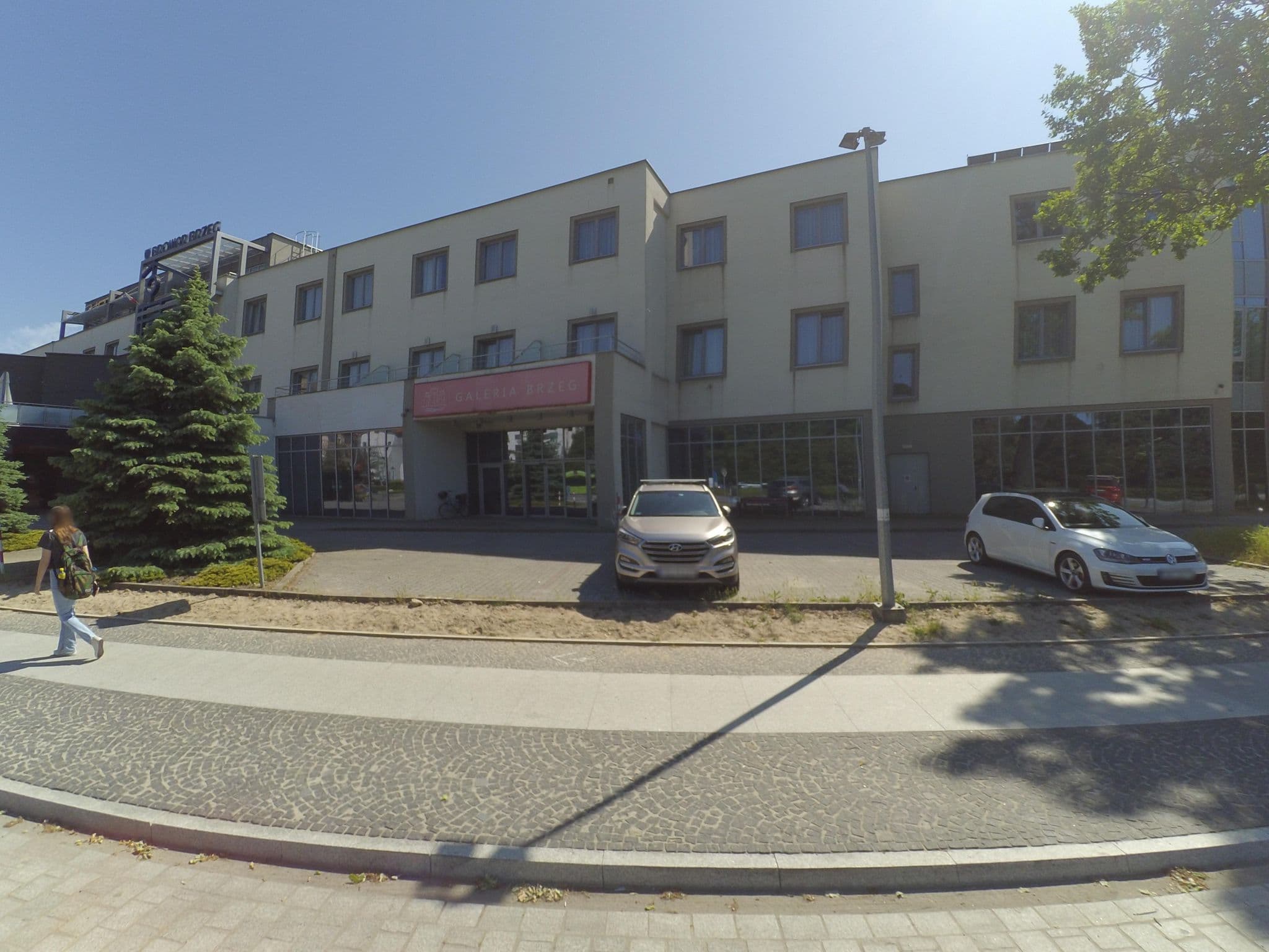 Street view near Park Hotel Brzeg, Brzeg — © wegavision (CC BY-SA · Mapillary)
