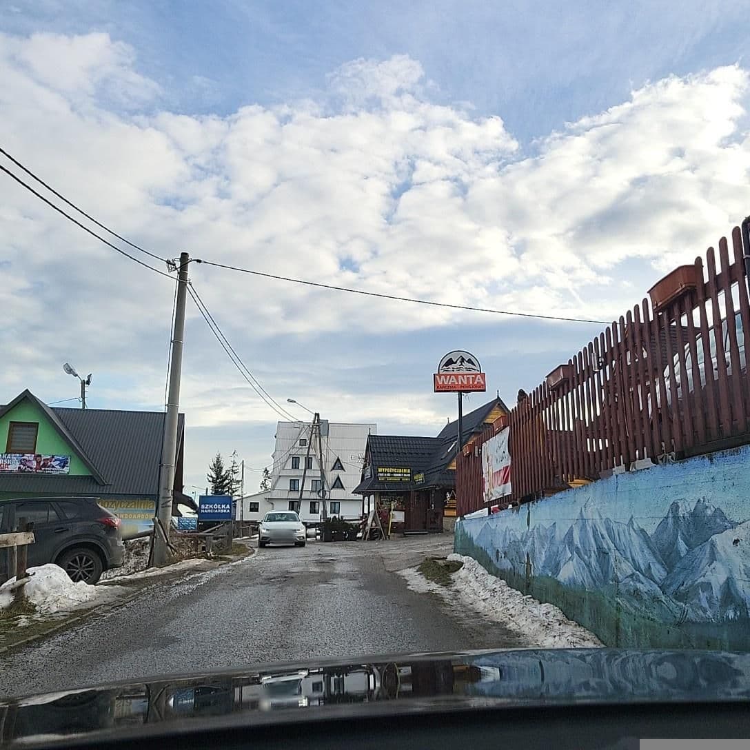 Street view near Wanta, Bukowina Tatrzańska — © picturehoover (CC BY-SA · Mapillary)
