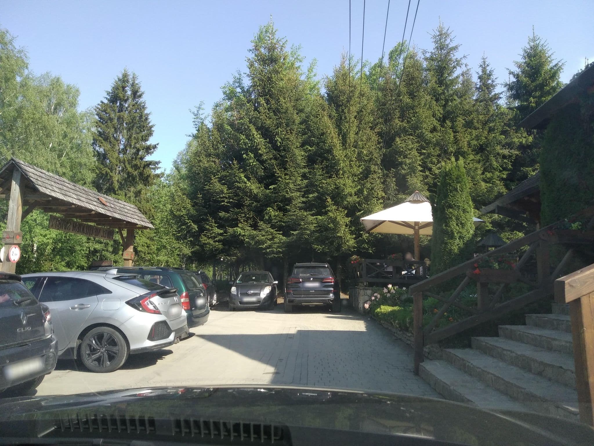 Street view near Zajazd Niedźwiadek, Baligród — © czecko (CC BY-SA · Mapillary)