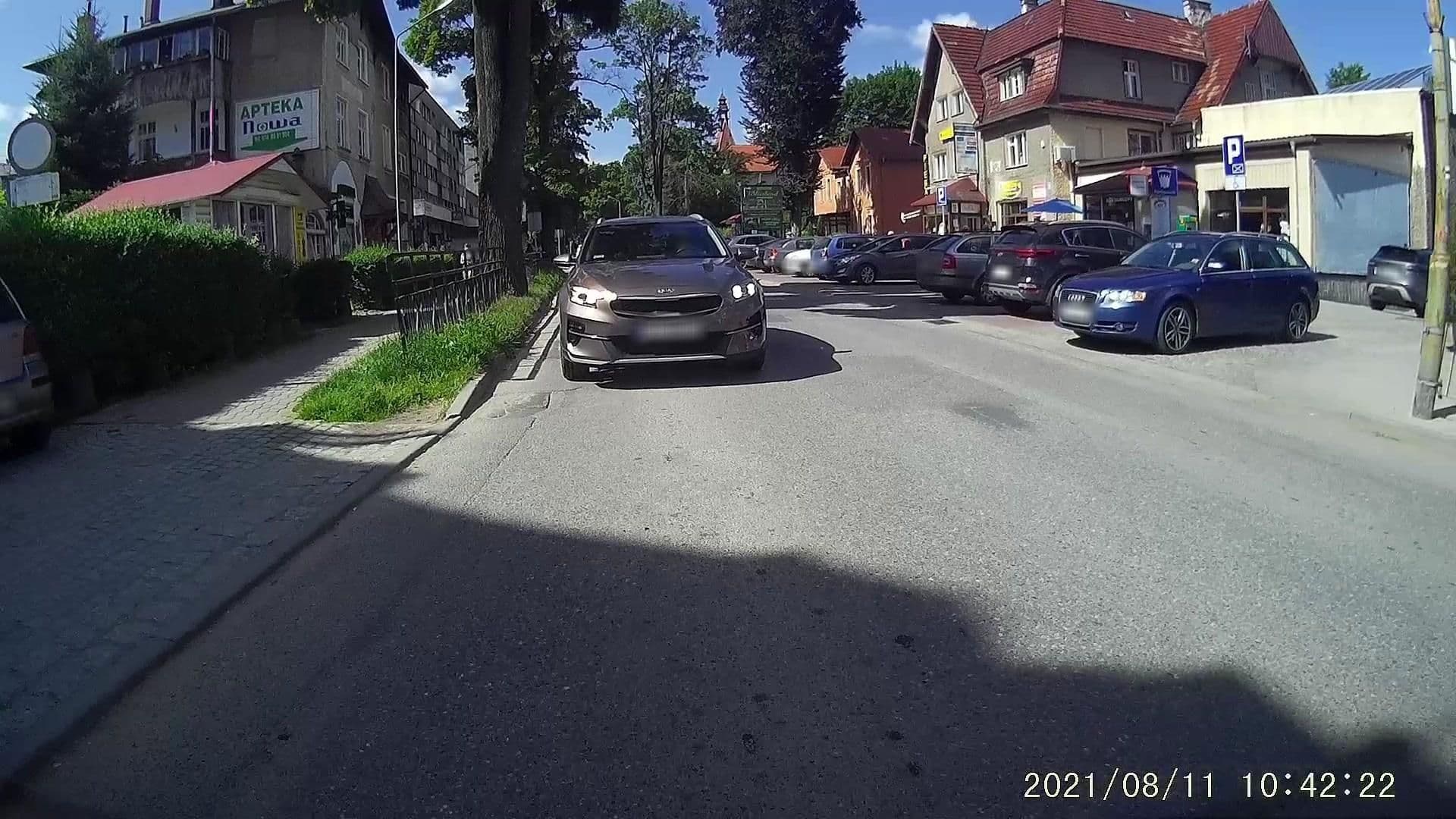 Street view near Pension "Polonia", Polanica-Zdrój — © dasza (CC BY-SA · Mapillary)