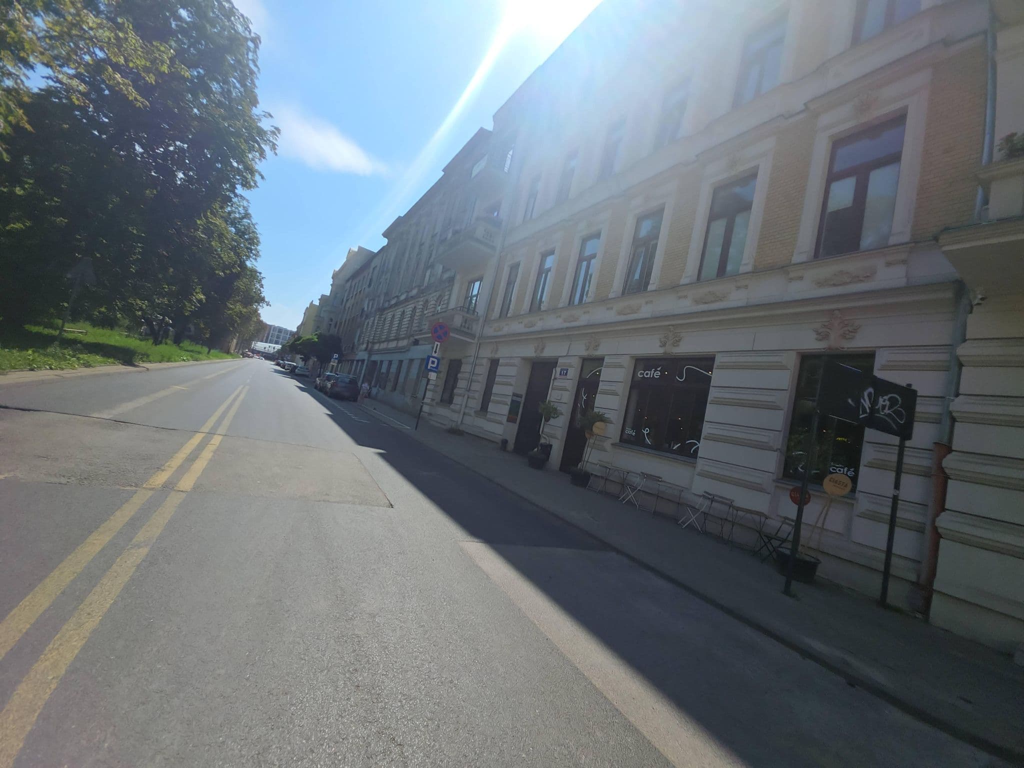 Street view near Pokoje Gościnne P.O.W. 17, Łódź — © Rowerowa_Lodz (CC BY-SA · Mapillary)