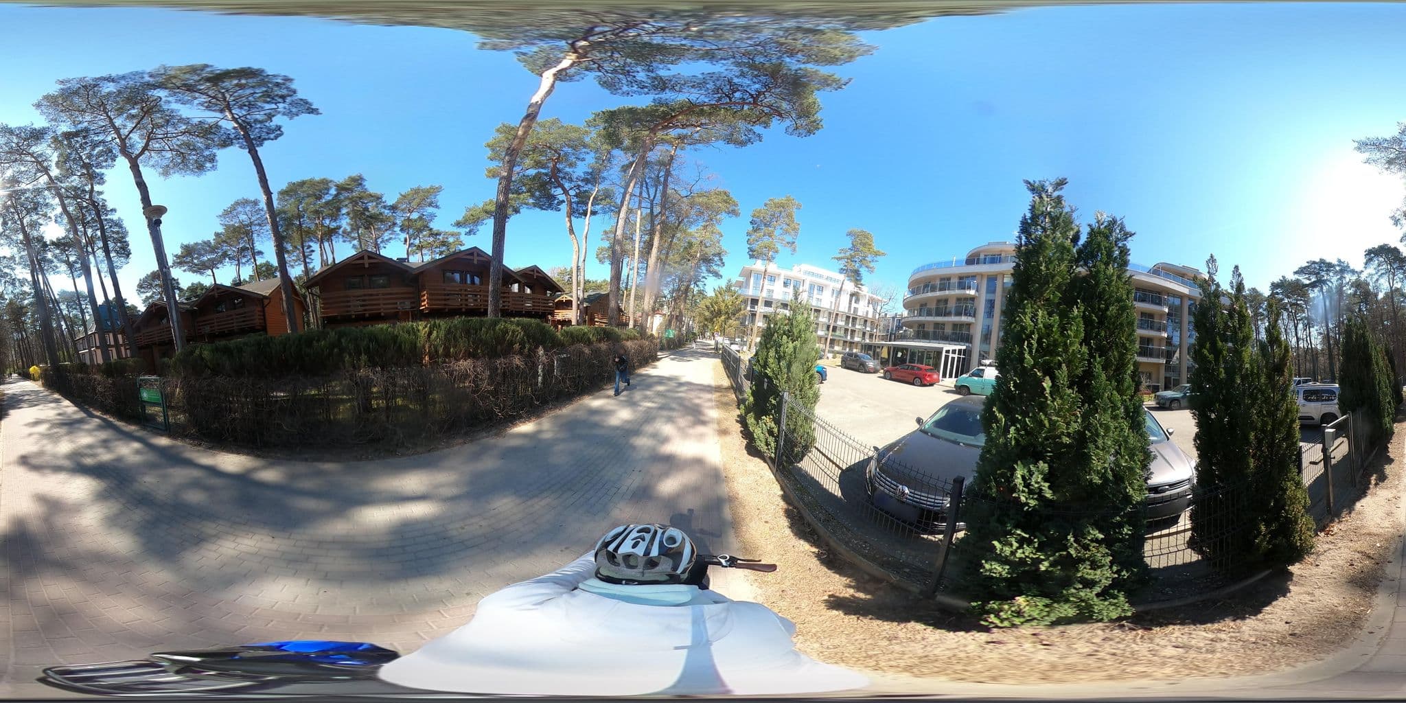 Street view near Grand Kapitan, Ustronie Morskie — © Ameba (CC BY-SA · Mapillary)