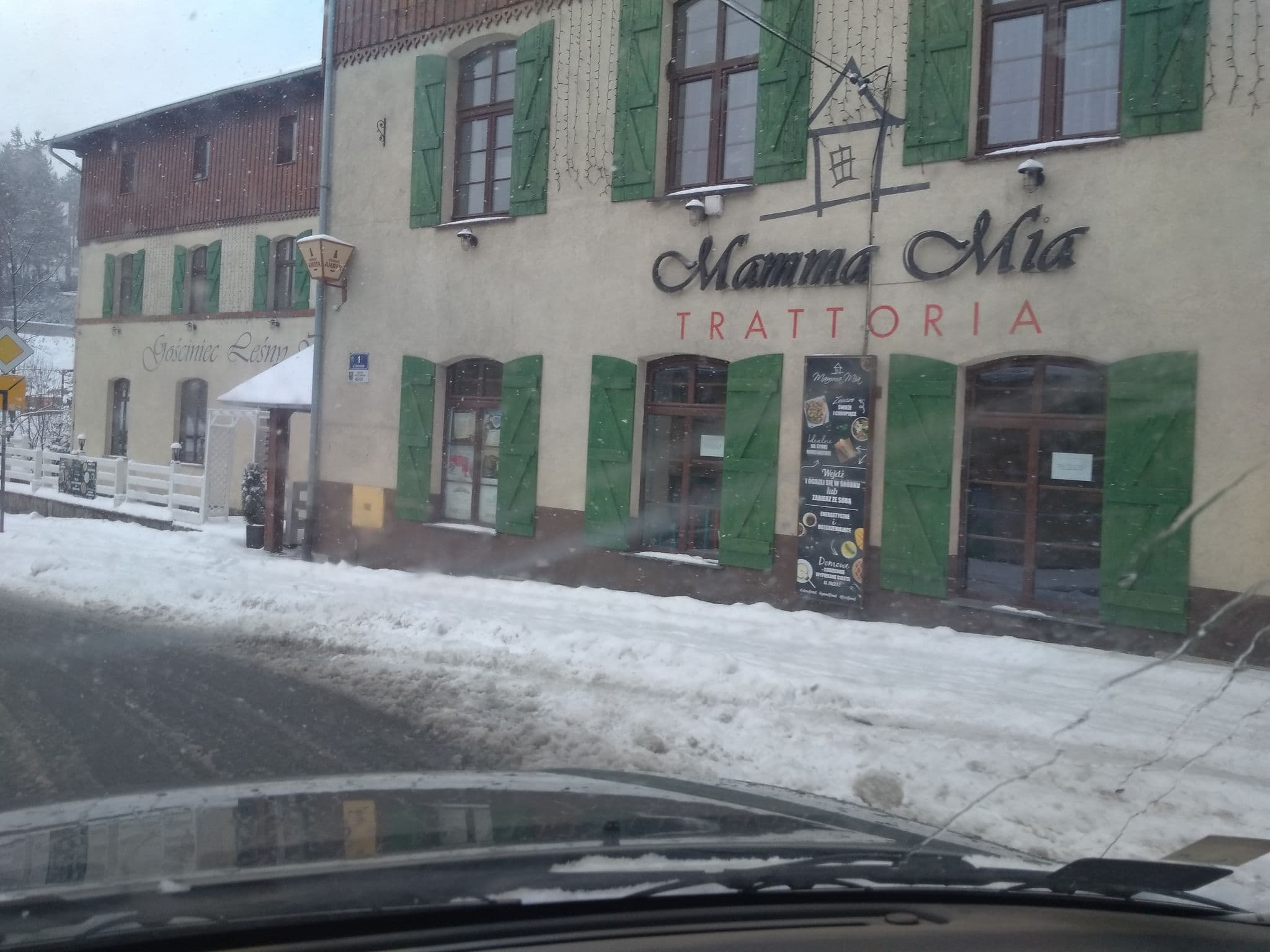 Street view near Leśny Dwór, Karpacz