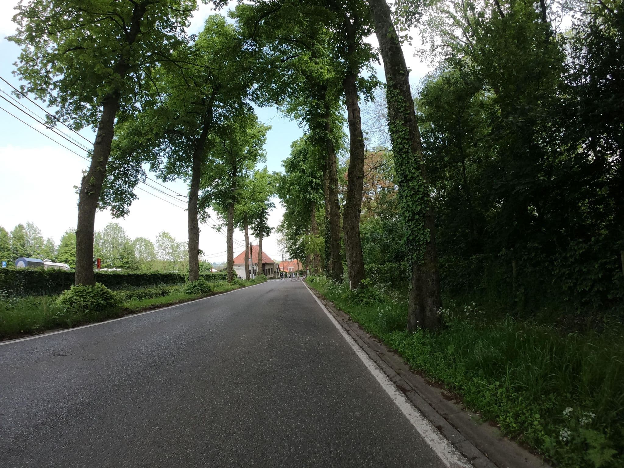 Street view near Vital Moreelsplein, Tiegem — © jygpronse (CC BY-SA · Mapillary)