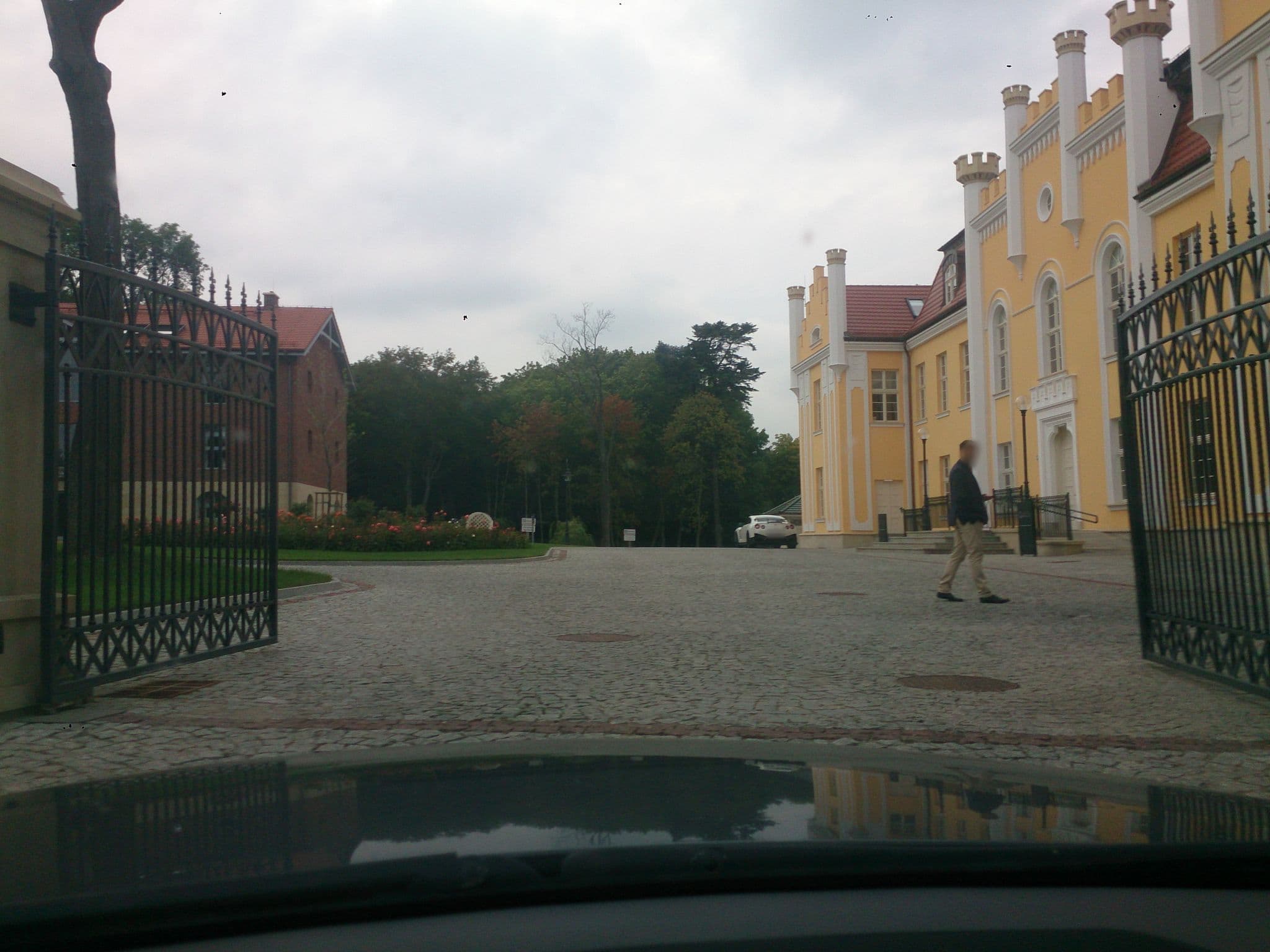 Street view near Quadrille, Wielki Kack — © przemas75 (CC BY-SA · Mapillary)