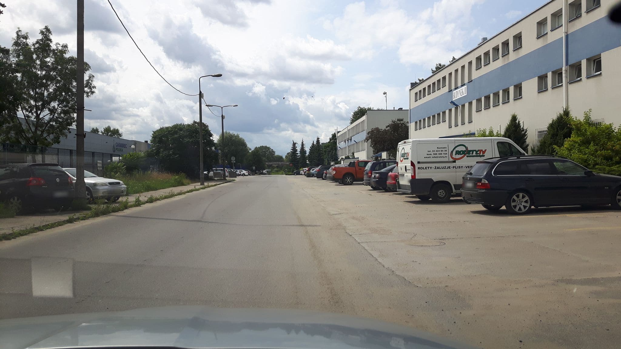 Street view near Dom Studencki "BS Kawęczyn", Ząbki — © andpol_2288 (CC BY-SA · Mapillary)