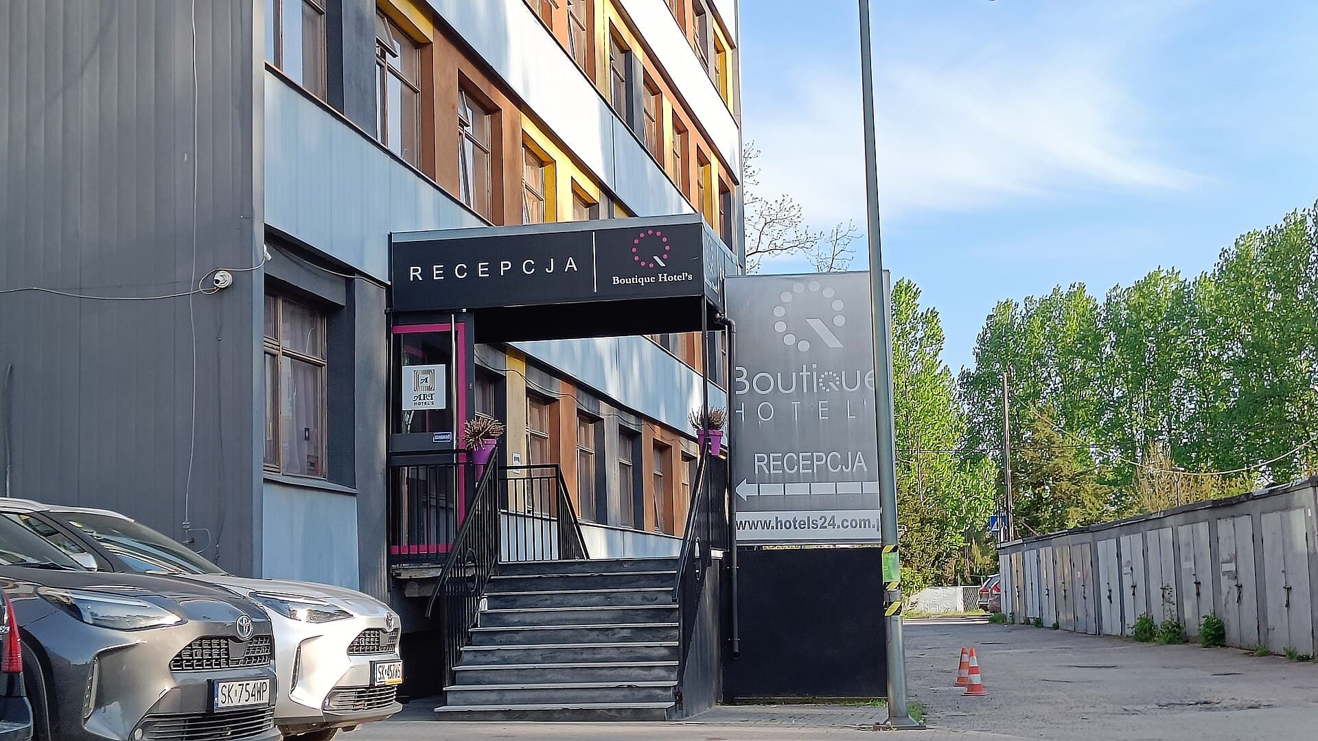 Boutique Hotel's Sosnowiec (via Wikimedia Commons, CC BY-SA 4.0)