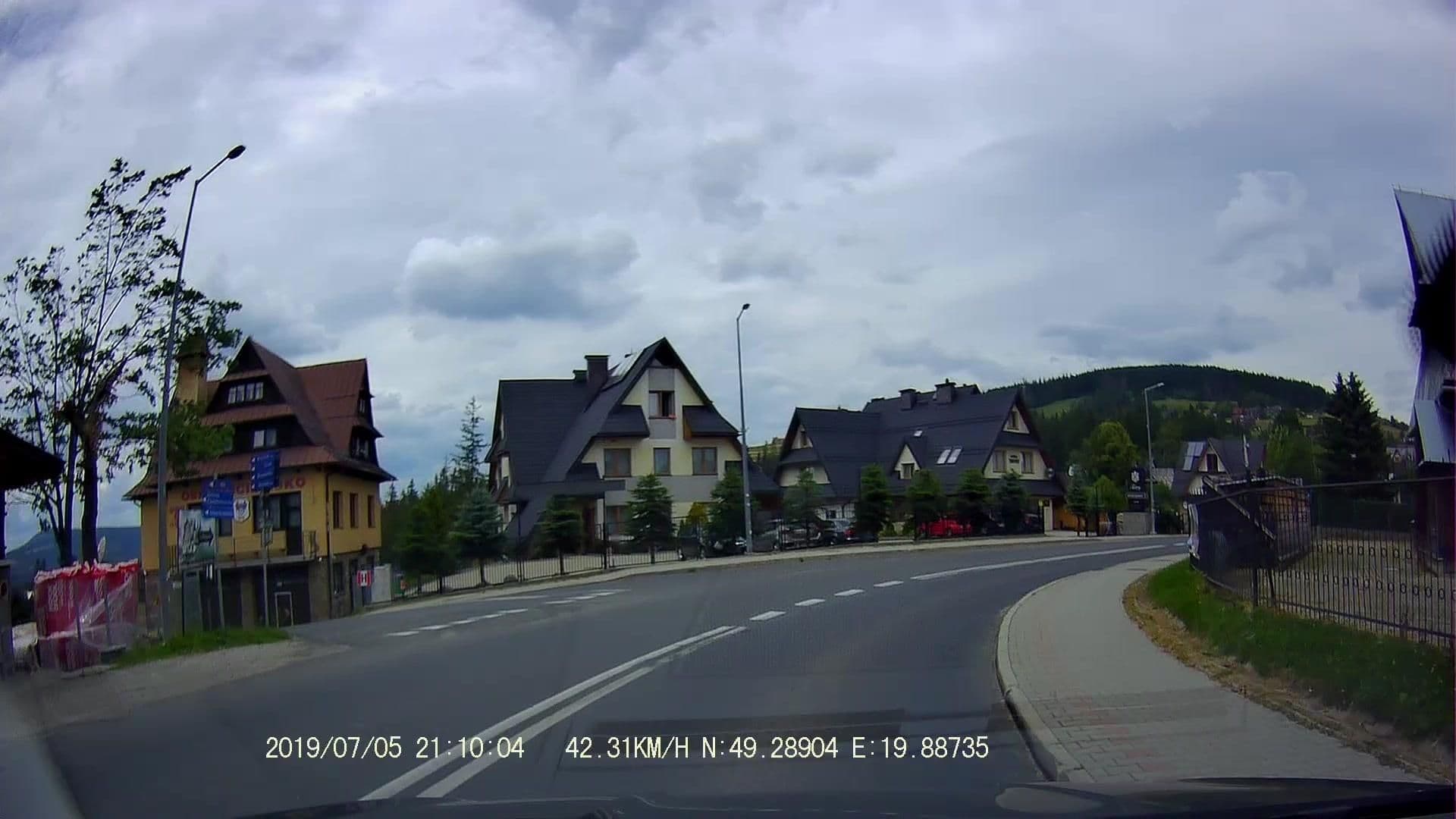 Street view near Pensjonat Tatry, Kościelisko — © maxim752 (CC BY-SA · Mapillary)