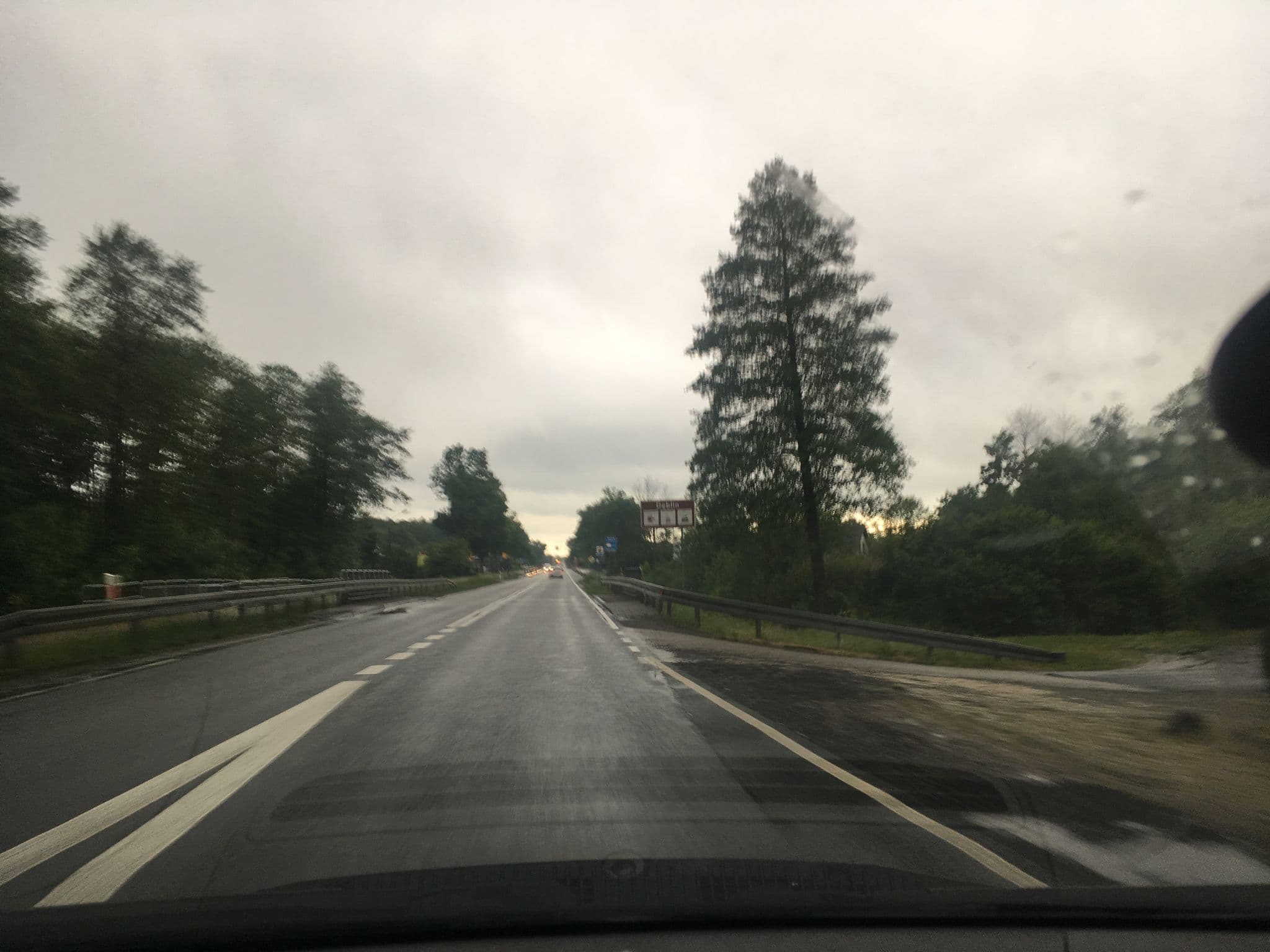 Street view near Zajazd Pod Olchami, Dęblin — © szurek (CC BY-SA · Mapillary)
