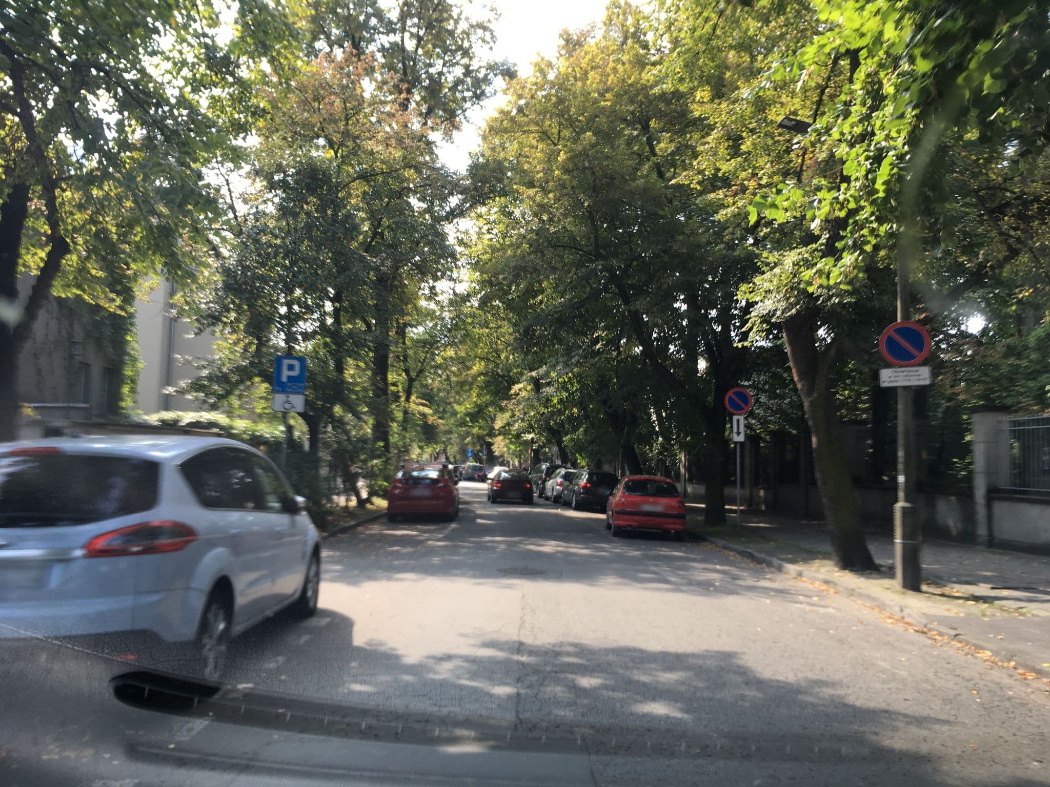 Street view near Grottger Boutique, Kraków — © fundacja_geolife (CC BY-SA · Mapillary)