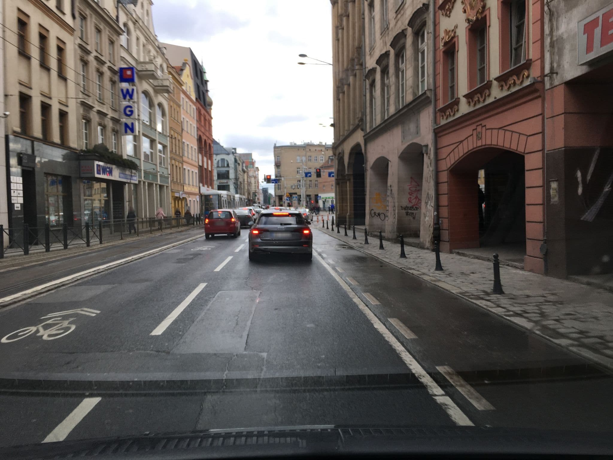 Street view near Sunny Hostel, Stare Miasto — © misiekwr (CC BY-SA · Mapillary)