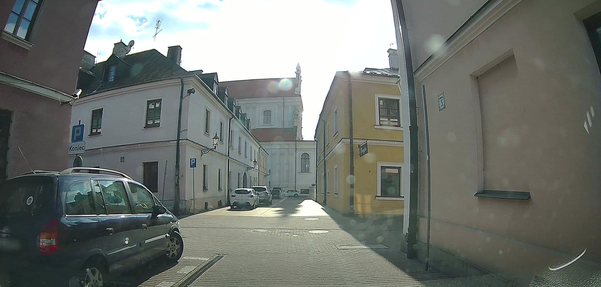 Street view near Apartamenty Łozówka, Zamość — © 9f893cde (CC BY-SA · Mapillary)