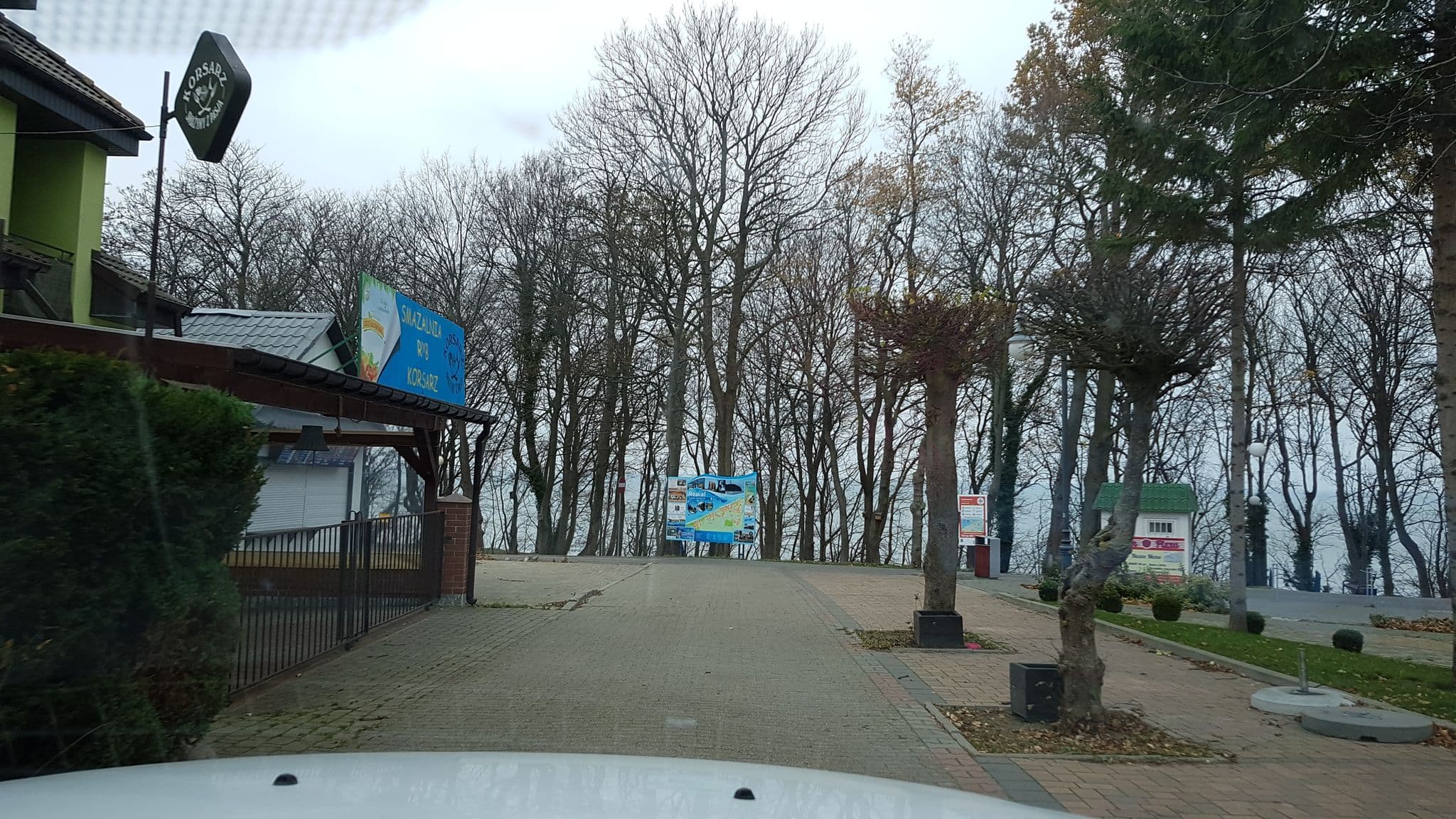 Street view near Grobelny, Pobierowo