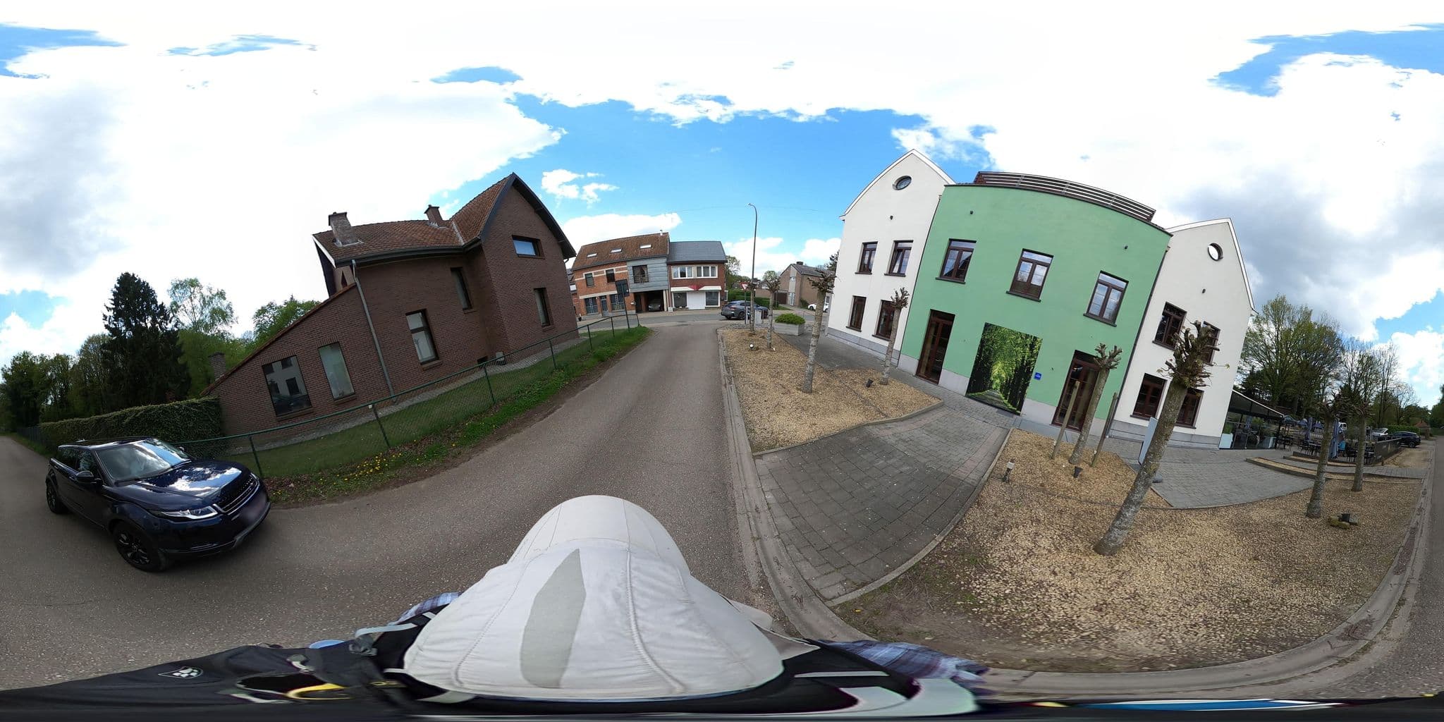 Street view near Hotel Brasserie De Boskar Houthalen, Houthalen — © Eebie (CC BY-SA · Mapillary)