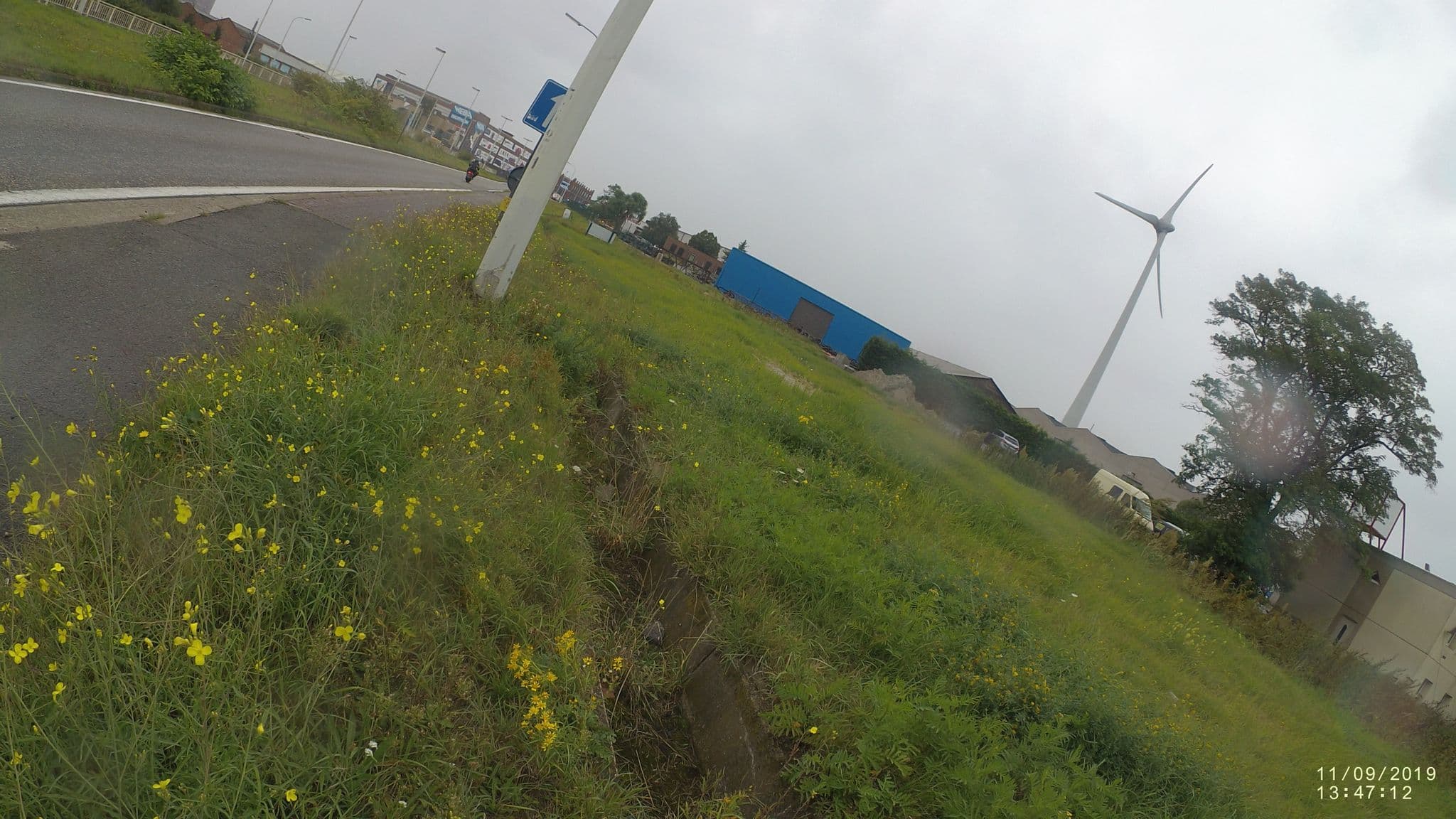 Street view near Class'Eco, Sint-Amandsberg — © polyglot (CC BY-SA · Mapillary)