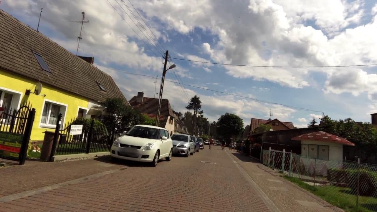 Street view near Pokoje Wśród Kwiatów, Mrzeżyno — © masterofnoroad (CC BY-SA · Mapillary)