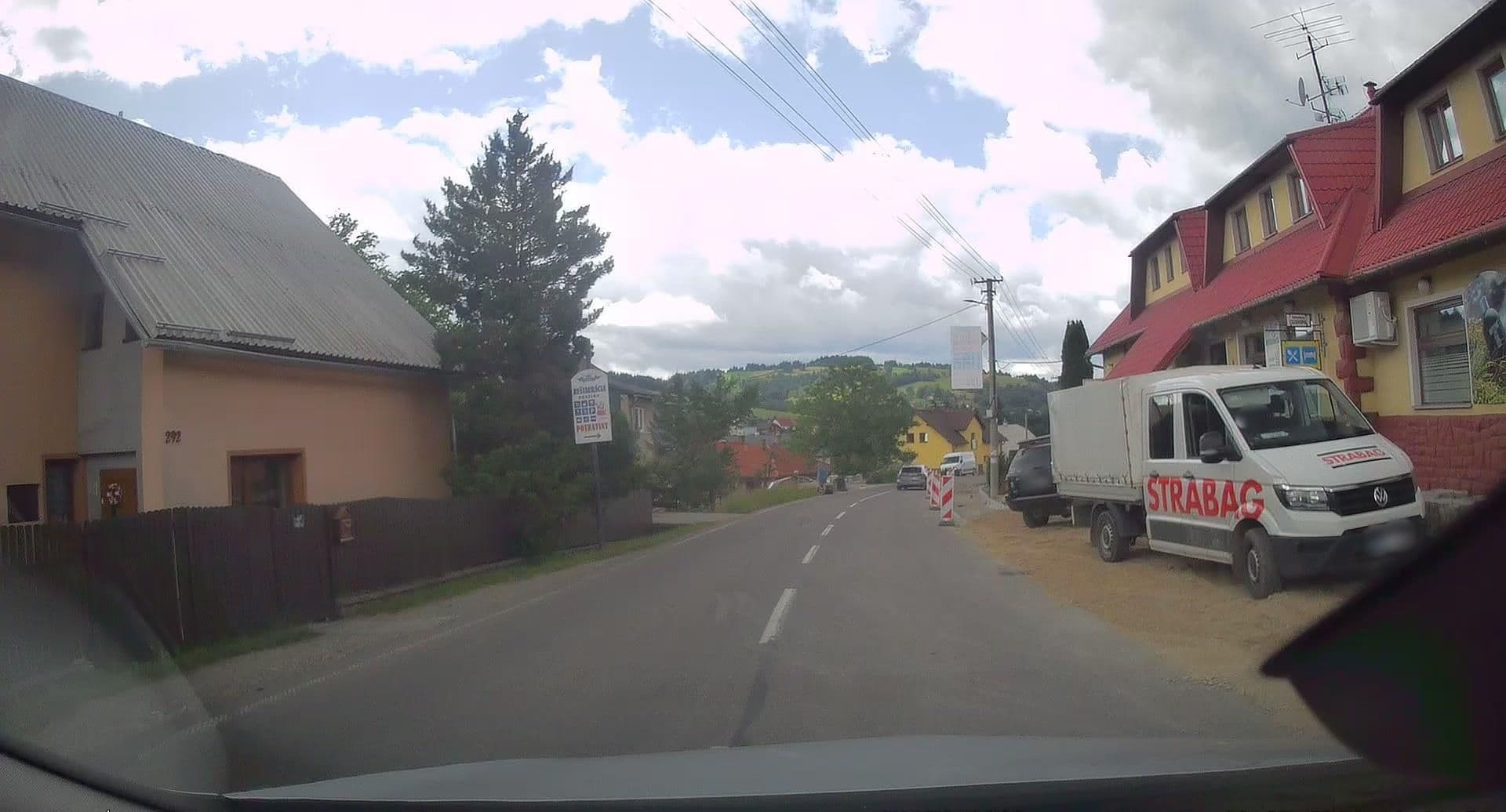 Street view near Cechospol, Laliki — © edc22 (CC BY-SA · Mapillary)