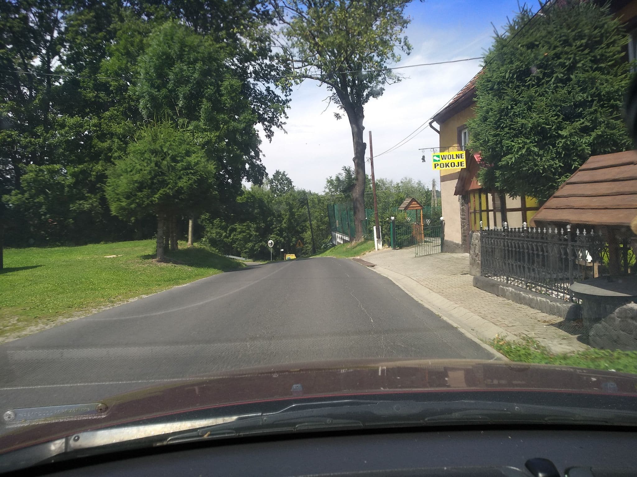 Street view near Gospodarstwo agroturystyczne "U Kruka", Leśna — © dasza (CC BY-SA · Mapillary)