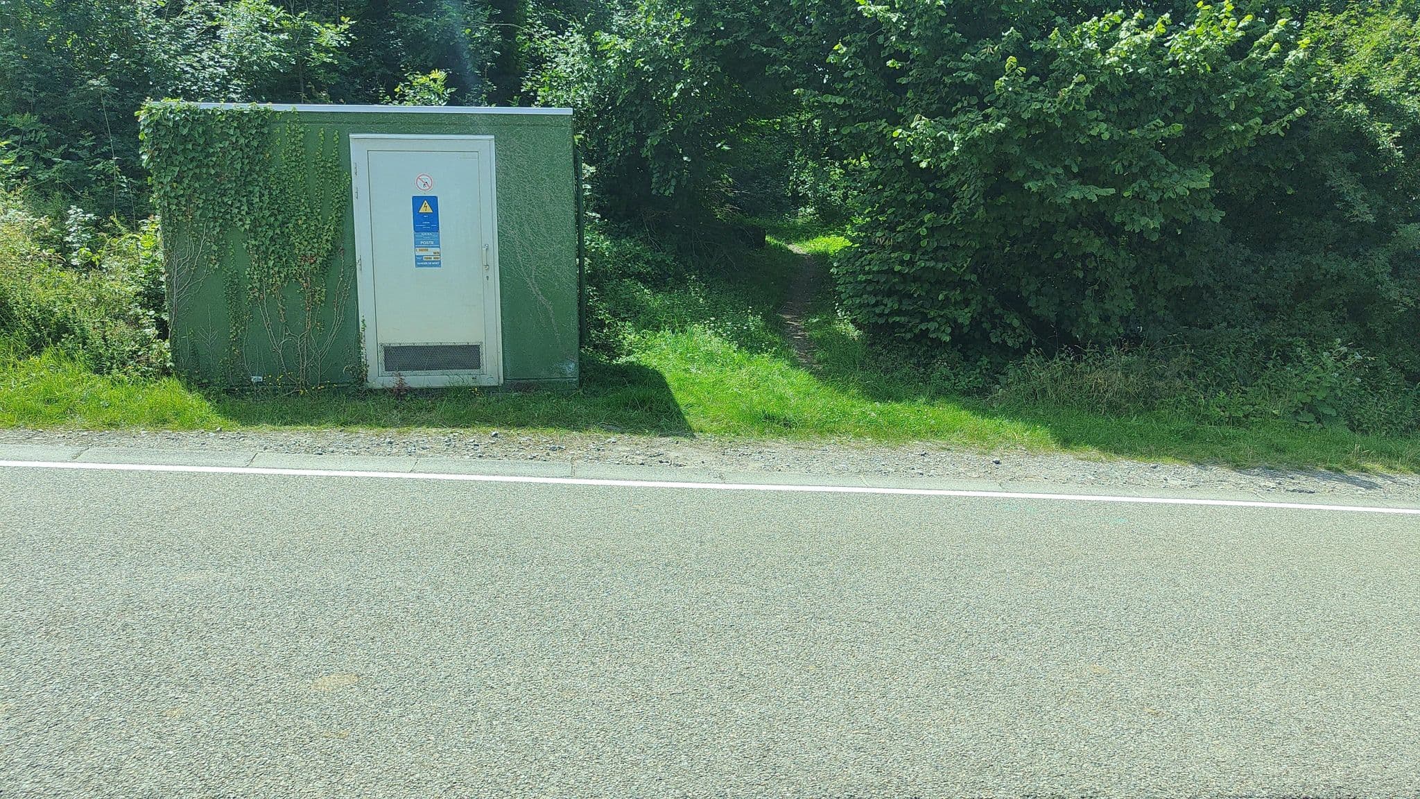 Street view near Hôtel de Francbois, Baileux — © jeroenrozema74 (CC BY-SA · Mapillary)