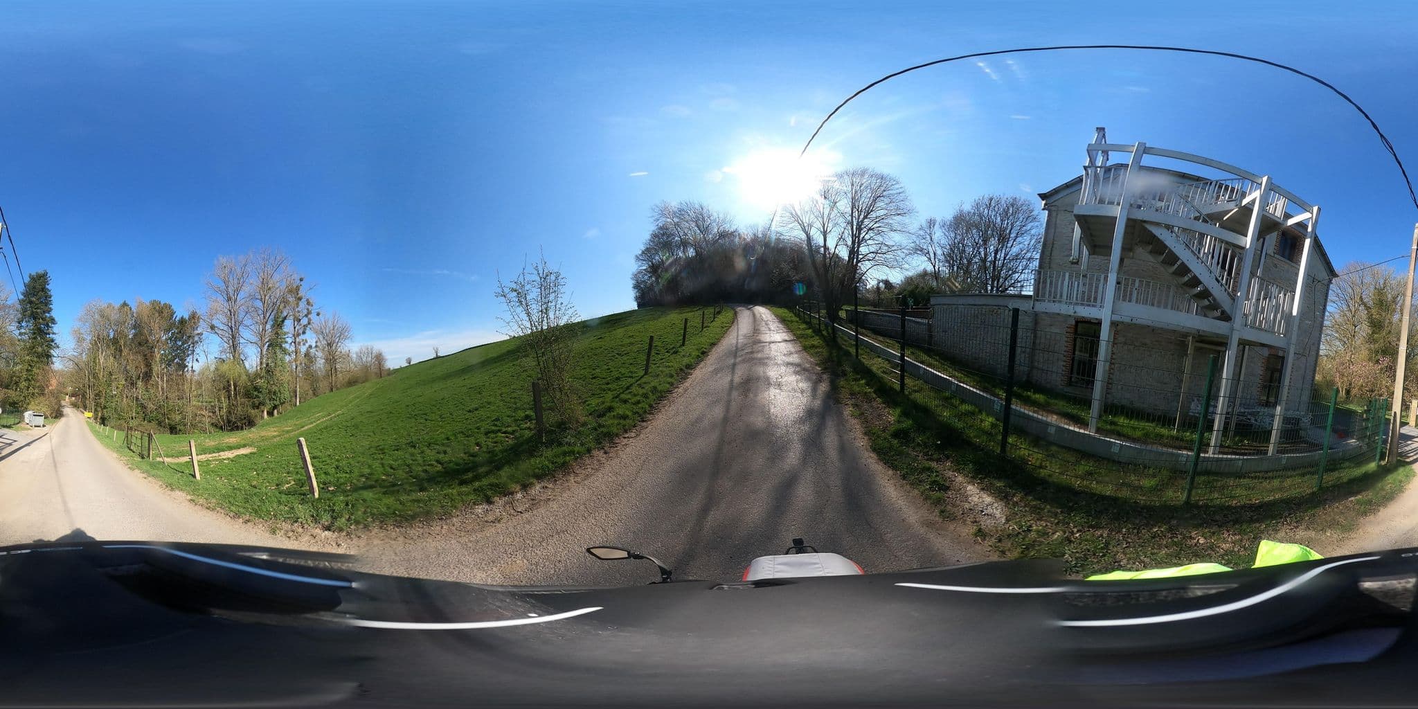 Street view near Domaine de Combreuil, Ronquières — © padididejurbise (CC BY-SA · Mapillary)