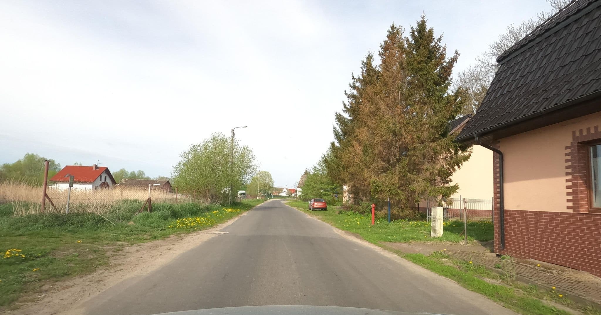 Street view near Domki u Basi, Karlino — © masterofnoroad (CC BY-SA · Mapillary)