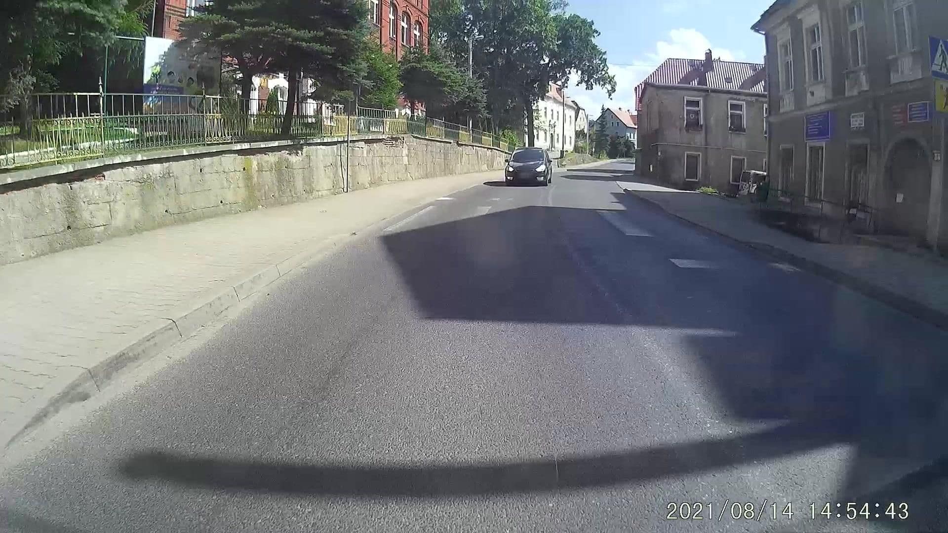 Street view near Pokoje gościnne - Jarosław Sokołowski, Głuszyca — © dasza (CC BY-SA · Mapillary)