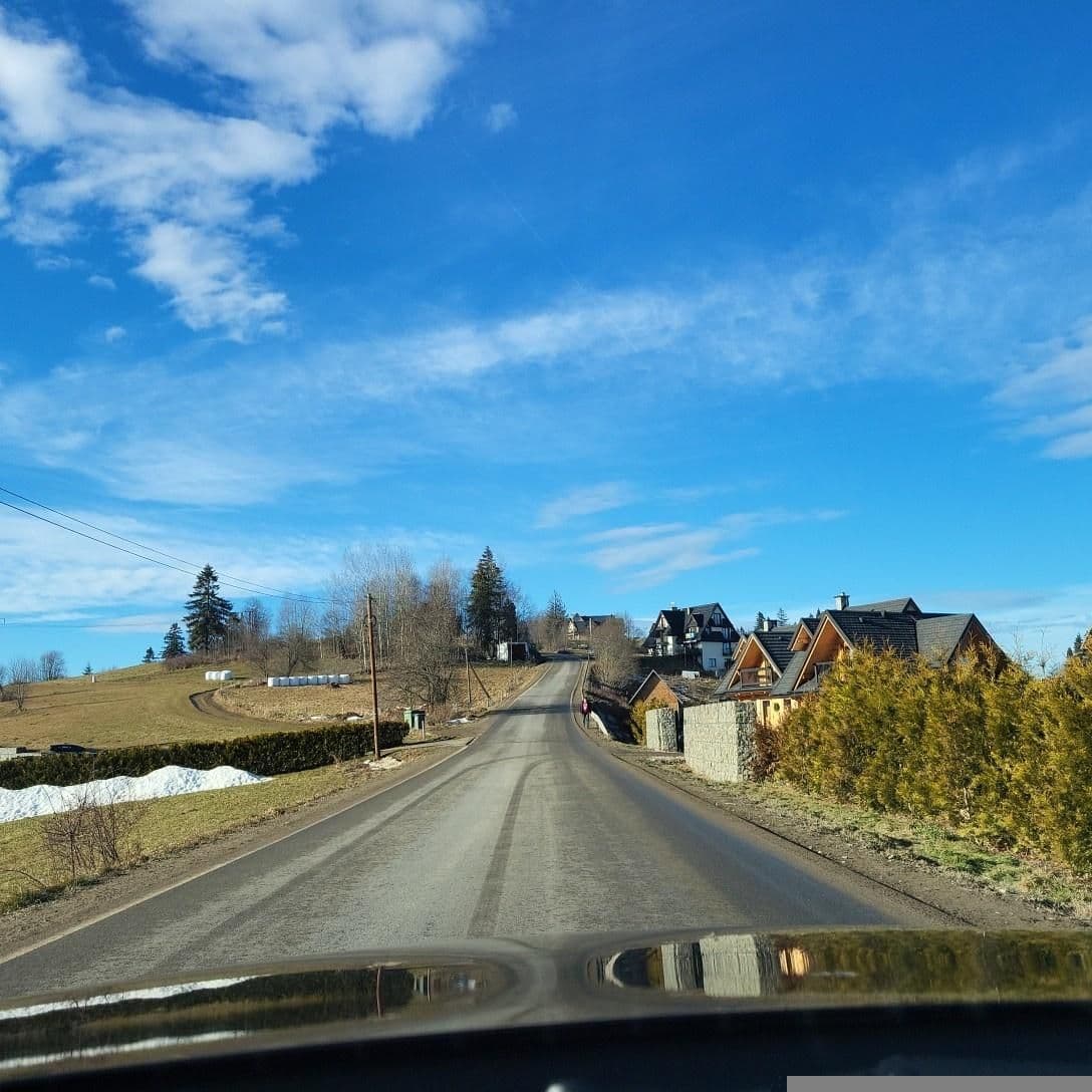 Street view near Dziadkówka, Bukowina Tatrzańska — © picturehoover (CC BY-SA · Mapillary)