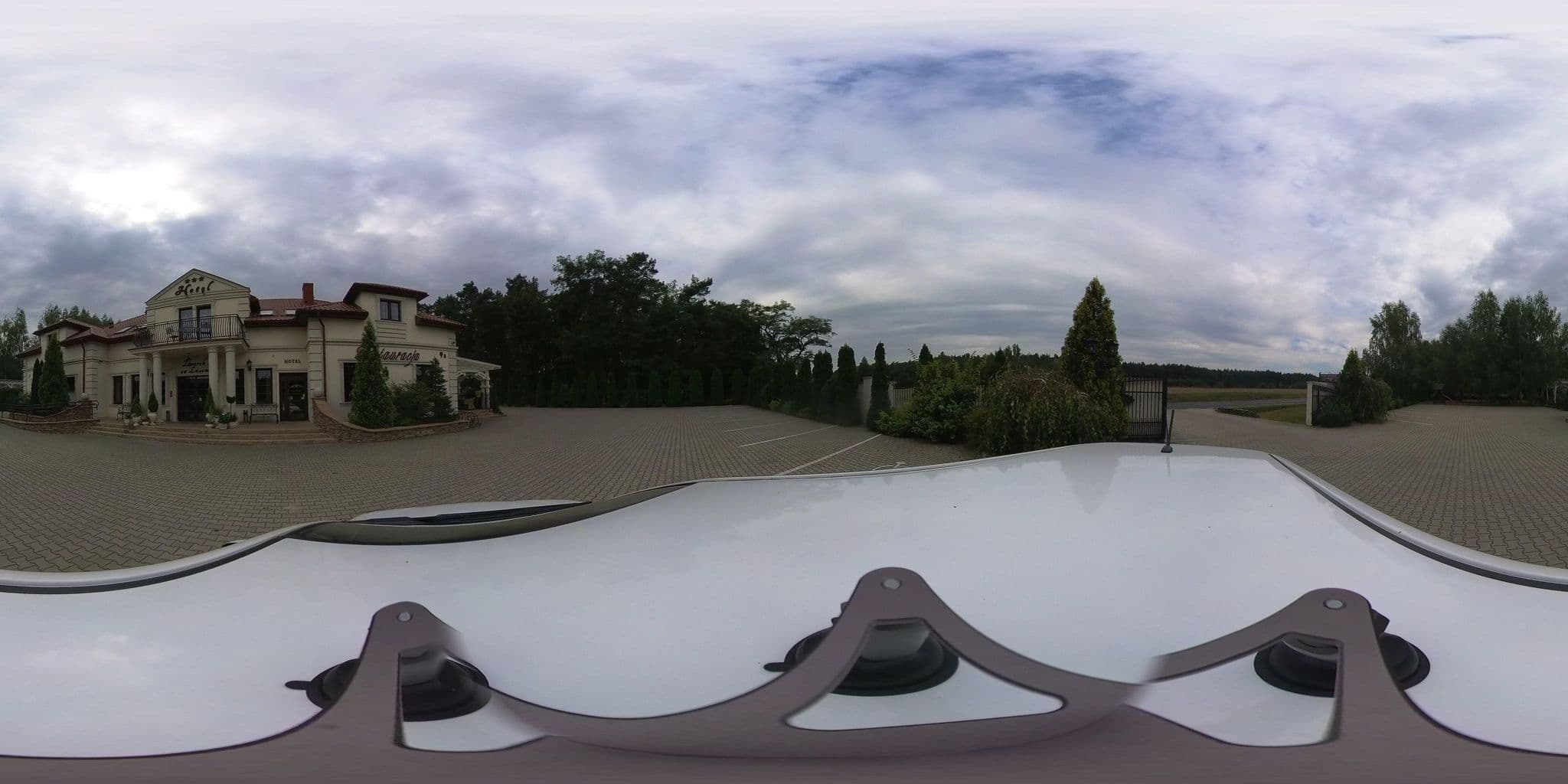 Street view near Dworek za Lasem, Warta — © TomaszECSLodz (CC BY-SA · Mapillary)