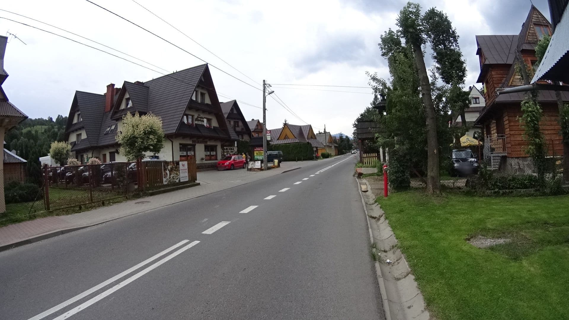 Street view near Mazurkowy Gościniec, Zakopane