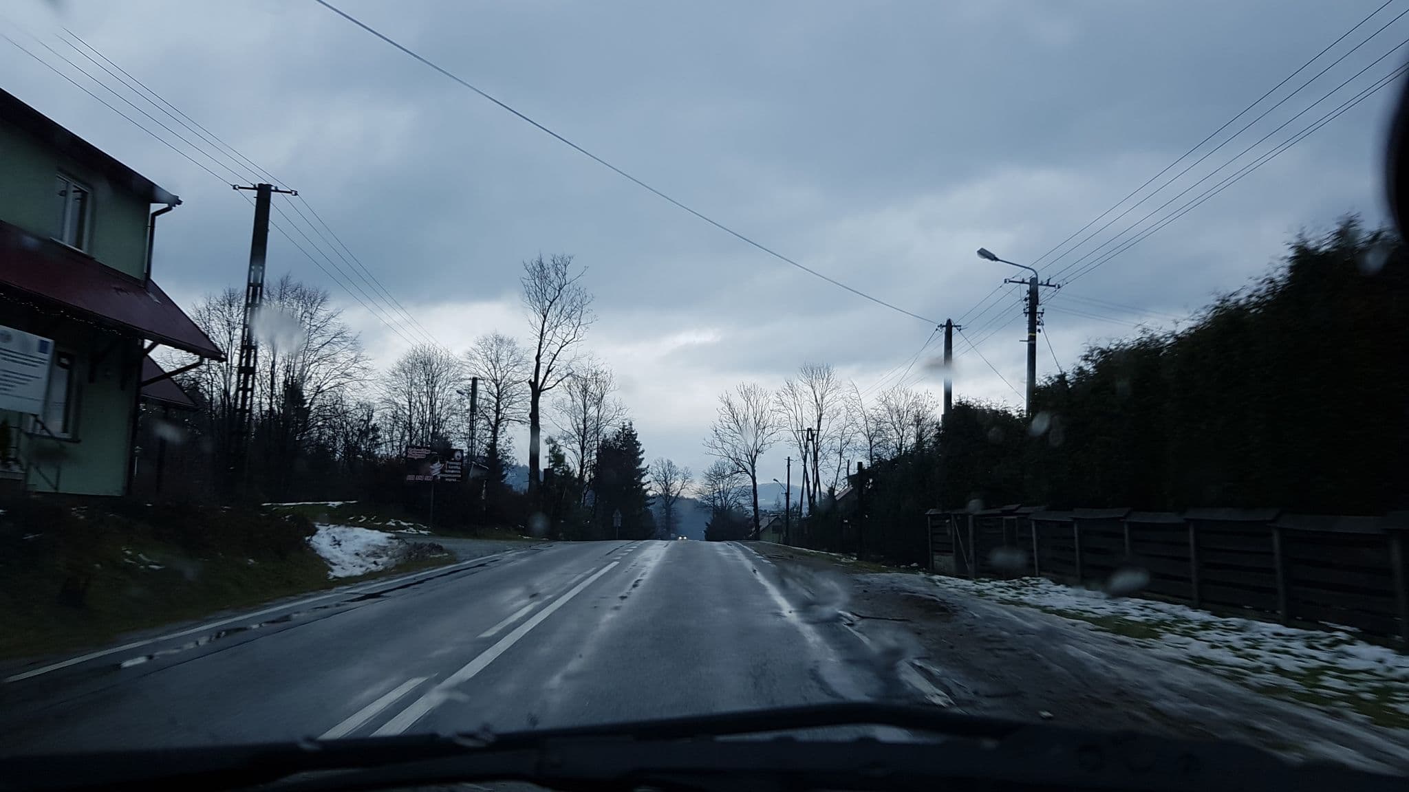 Street view near Szkolne Schronisko Młodzieżowe w Ślemieniu - Filia w Lesie, Kuków — © jerome_pietri (CC BY-SA · Mapillary)