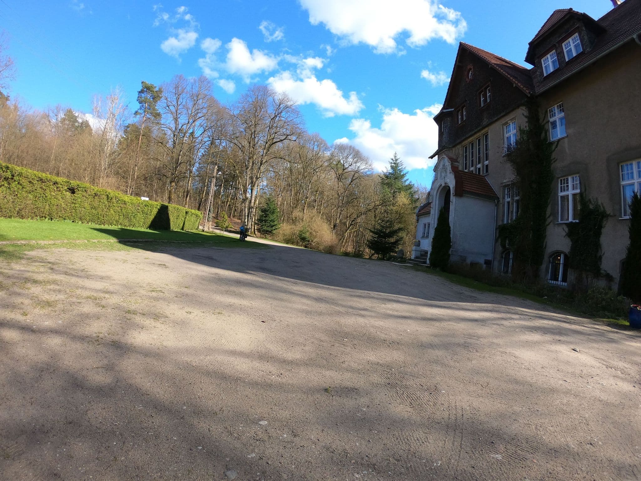 Street view near Pałac Myśliwski Orle, Mirosławiec — © masterofnoroad (CC BY-SA · Mapillary)