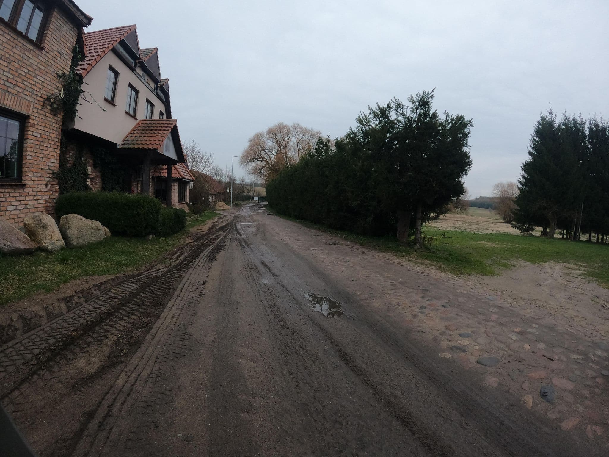 Street view near 7 Ogrodów, Mirosławiec — © masterofnoroad (CC BY-SA · Mapillary)