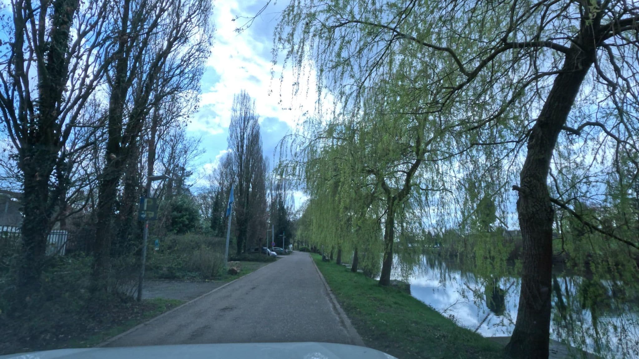 Street view near Kampeerautoterrein Halve Maan, Diest — © filipc (CC BY-SA · Mapillary)
