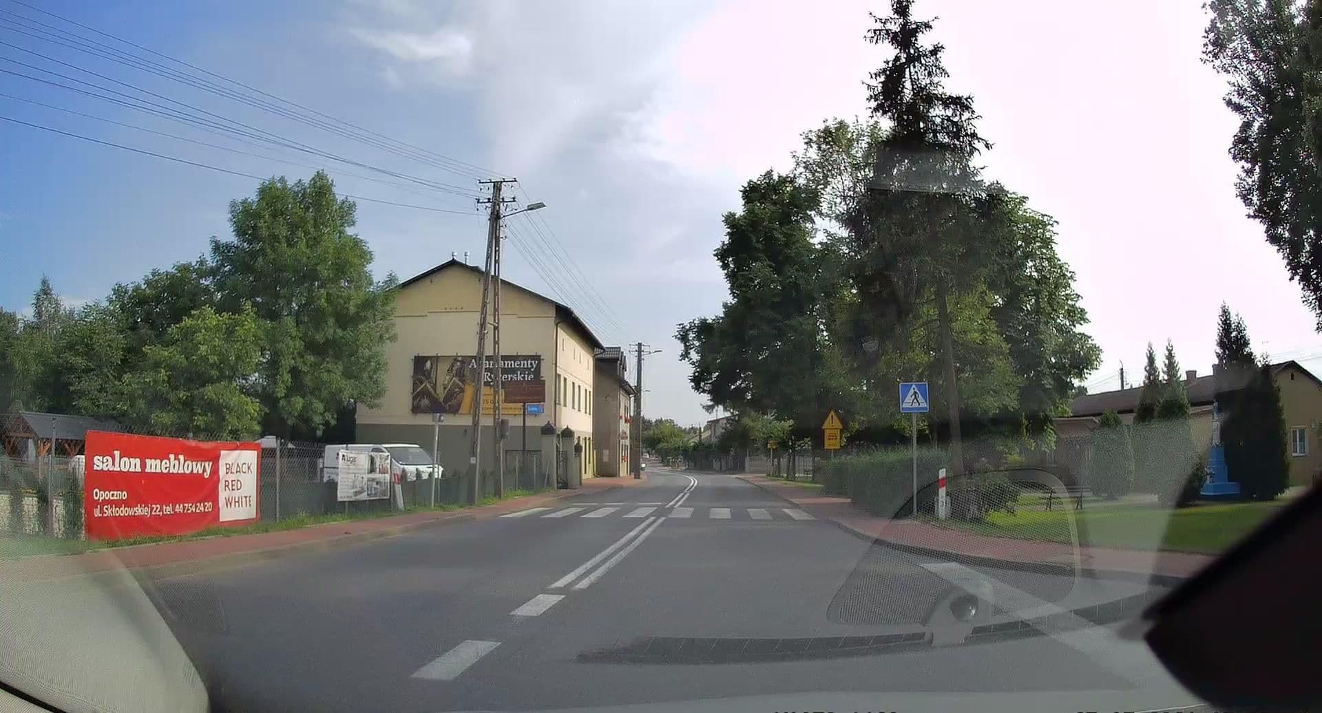 Street view near Hotel Apartamenty Rycerskie, Rzeczyca — © edc22 (CC BY-SA · Mapillary)