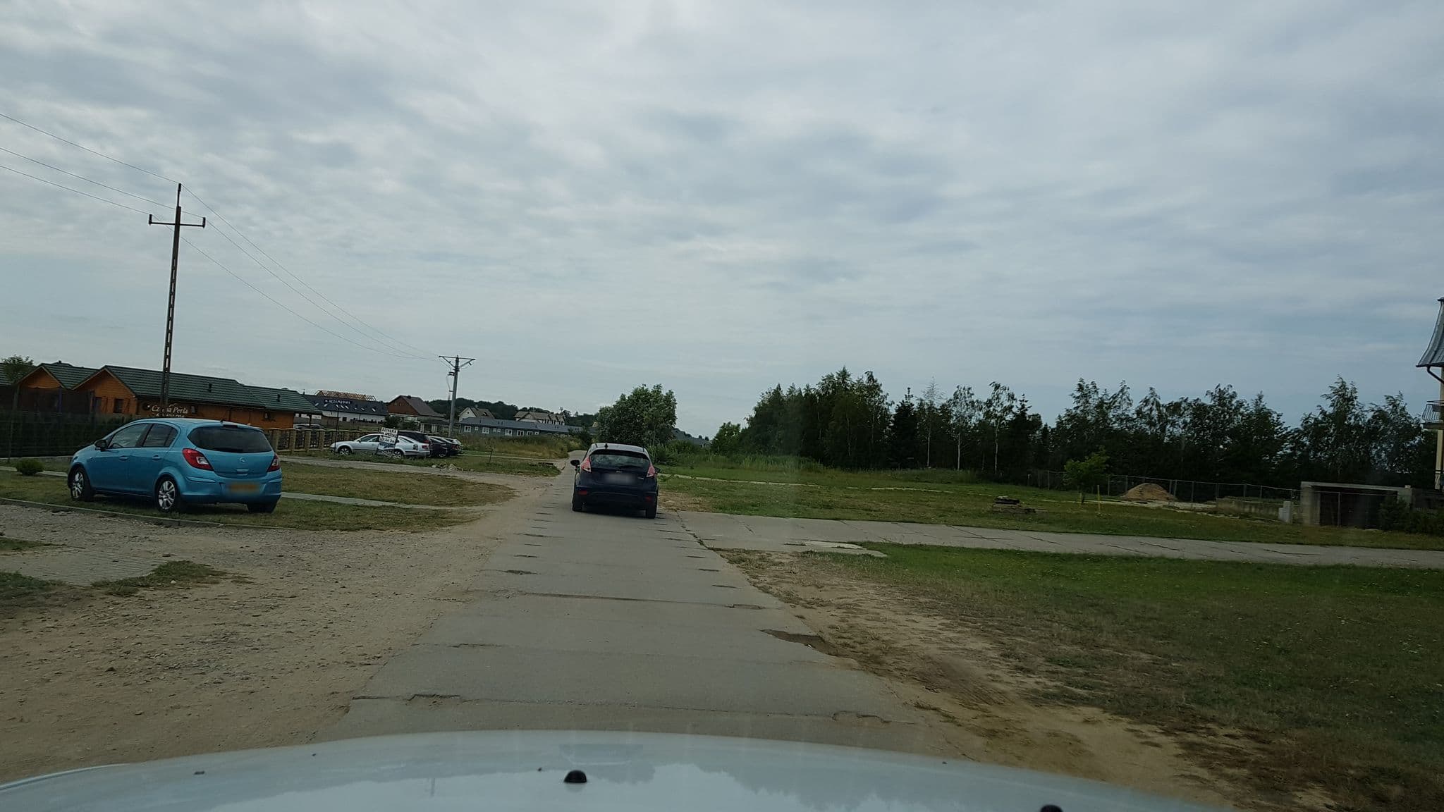 Street view near Margeritka, Mielno