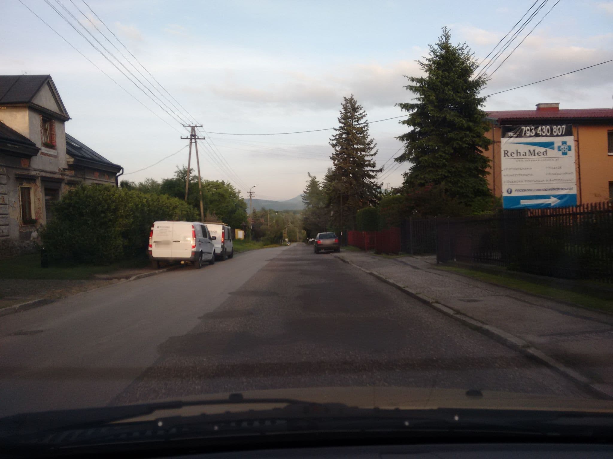 Street view near Noclegi "Marek i Karolina", Cieszyn — © matczar (CC BY-SA · Mapillary)
