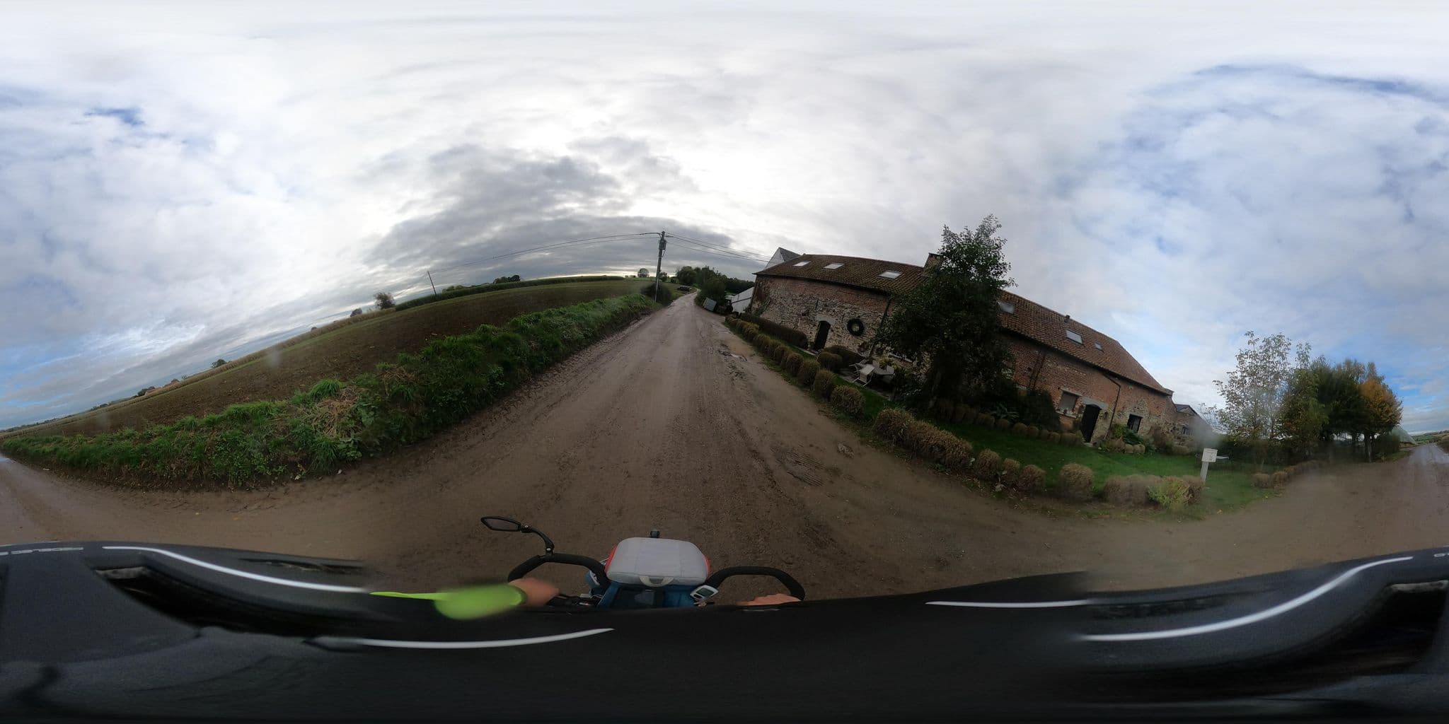 Street view near Ferme de la Brûlotte, Rebecq-Rognon — © padididejurbise (CC BY-SA · Mapillary)
