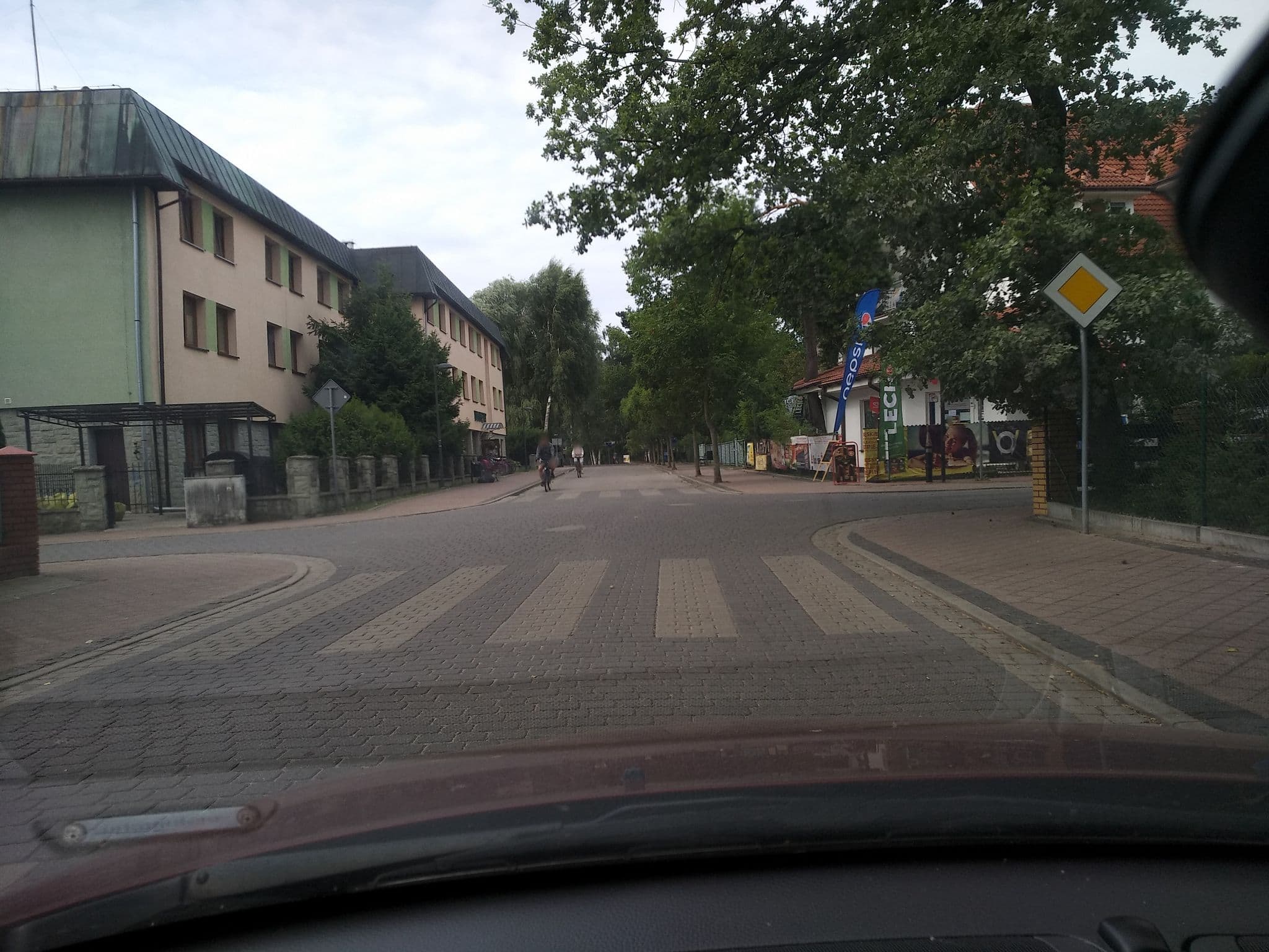 Street view near Kwatery Prywatne Beata, Pobierowo — © dasza (CC BY-SA · Mapillary)