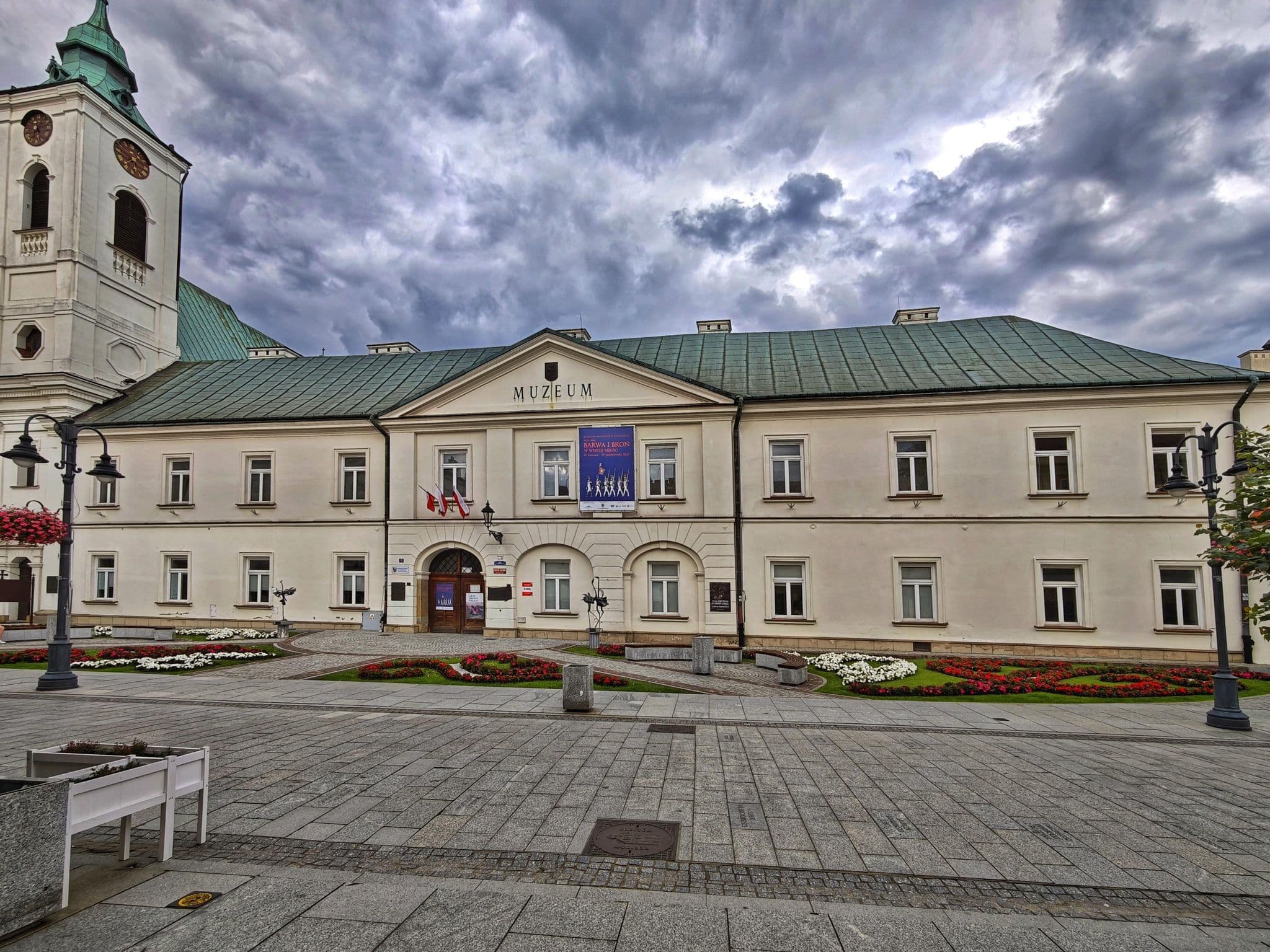 Street view near Promenada, Rzeszów — © km2bp (CC BY-SA · Mapillary)