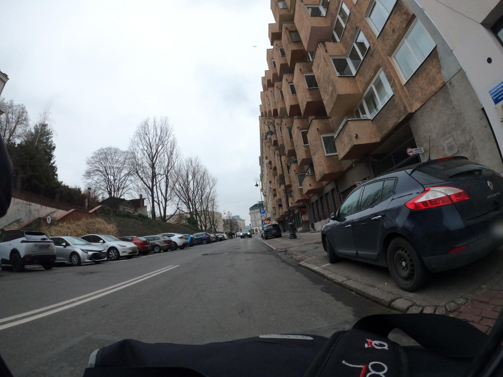 Street view near Deja Vu, Warsaw — © masterofnoroad (CC BY-SA · Mapillary)
