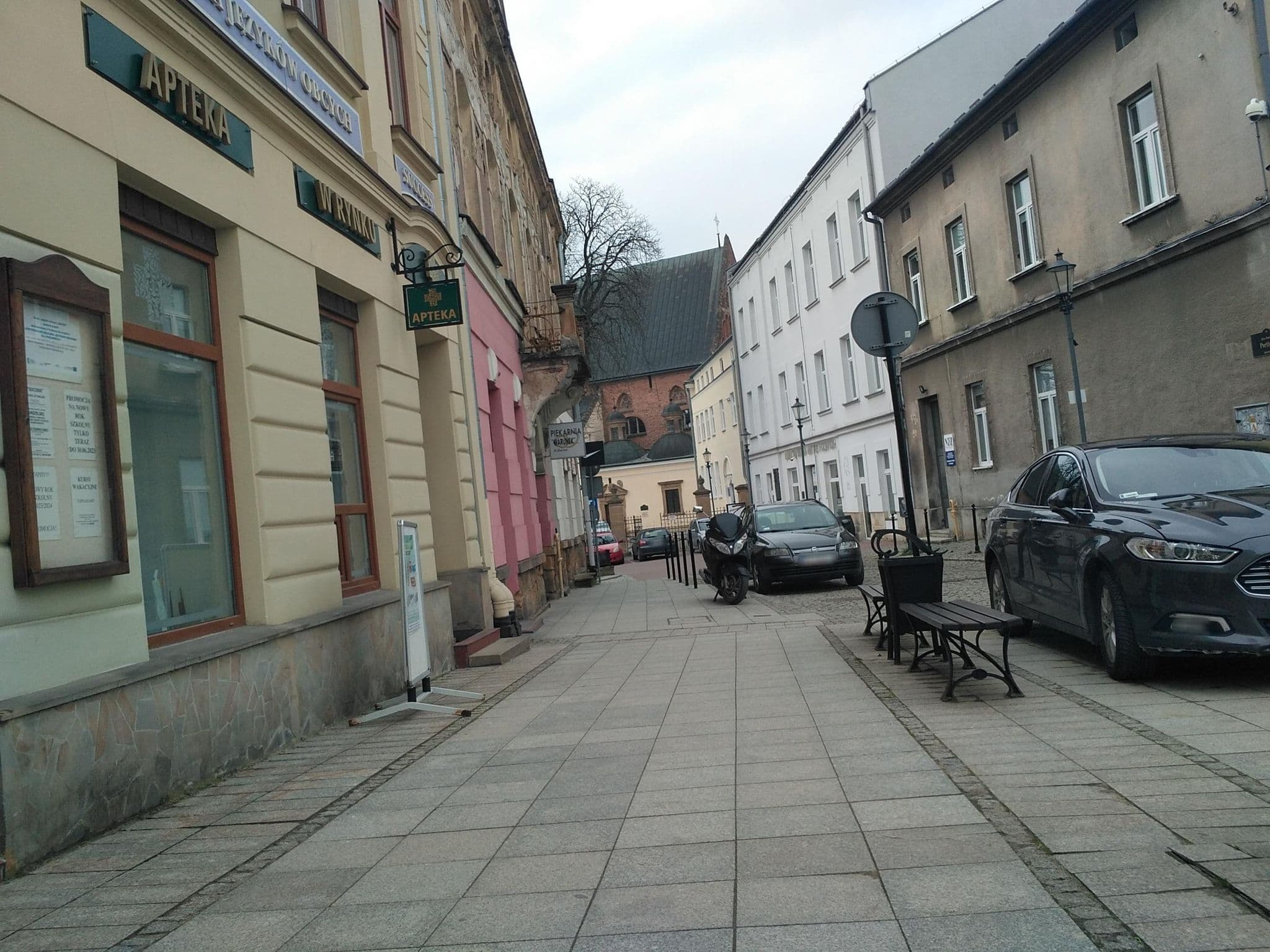 Street view near ArtRooms, Krosno — © czecko (CC BY-SA · Mapillary)