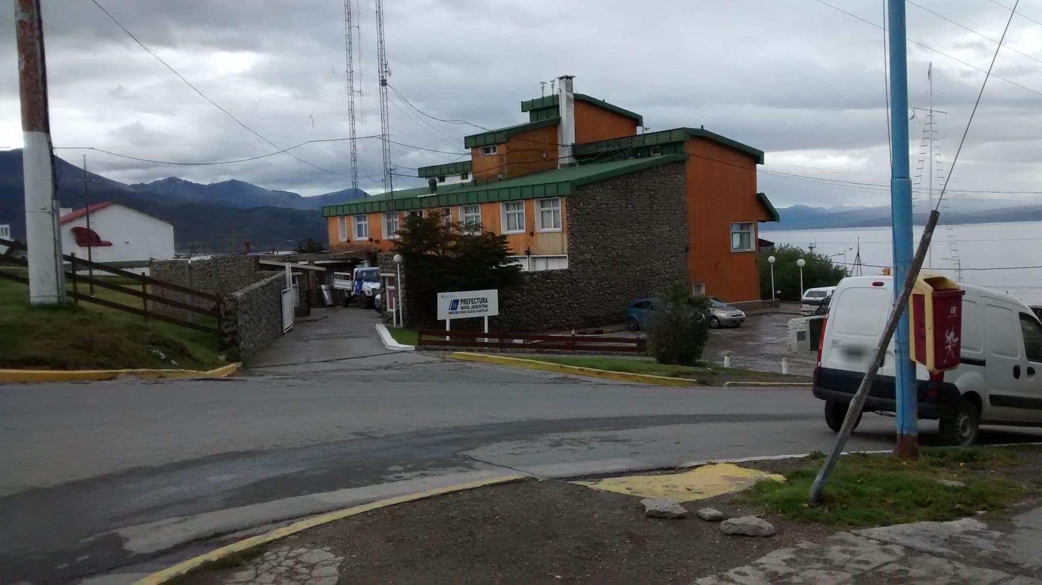 Street view near Cilene del Faro, Ushuaia — © severingeo (CC BY-SA · Mapillary)