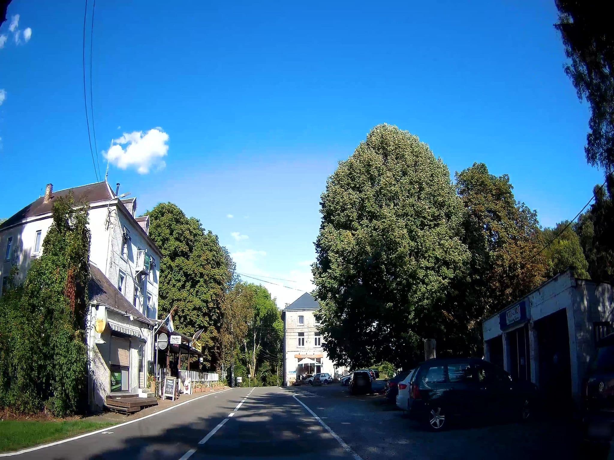 Street view near Hotel Cobut, Bioul — © fuchserl (CC BY-SA · Mapillary)