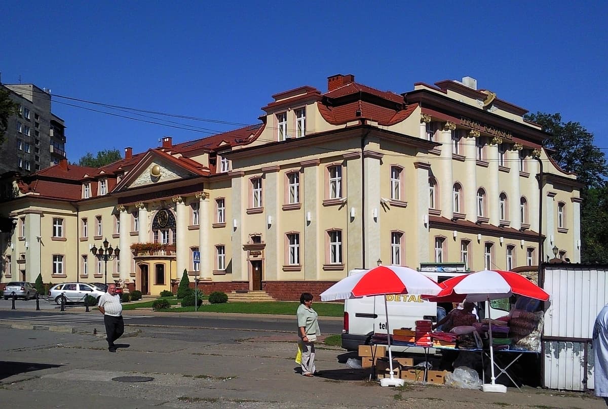 Pałac Saturna Termy Rzymskie (via Wikimedia Commons, CC BY-SA 3.0)