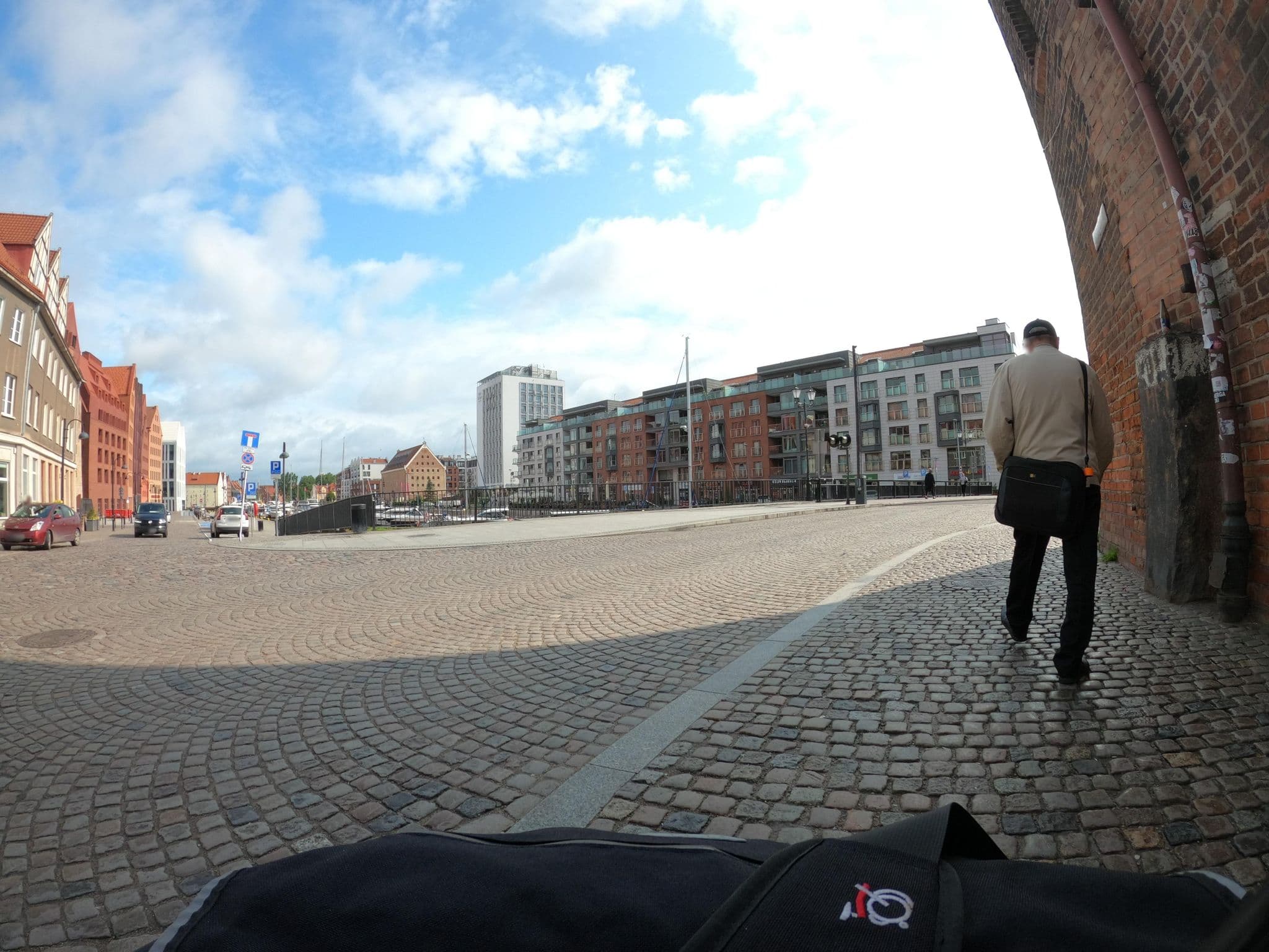 Street view near Kamienica nad Motławą, Gdańsk — © masterofnoroad (CC BY-SA · Mapillary)