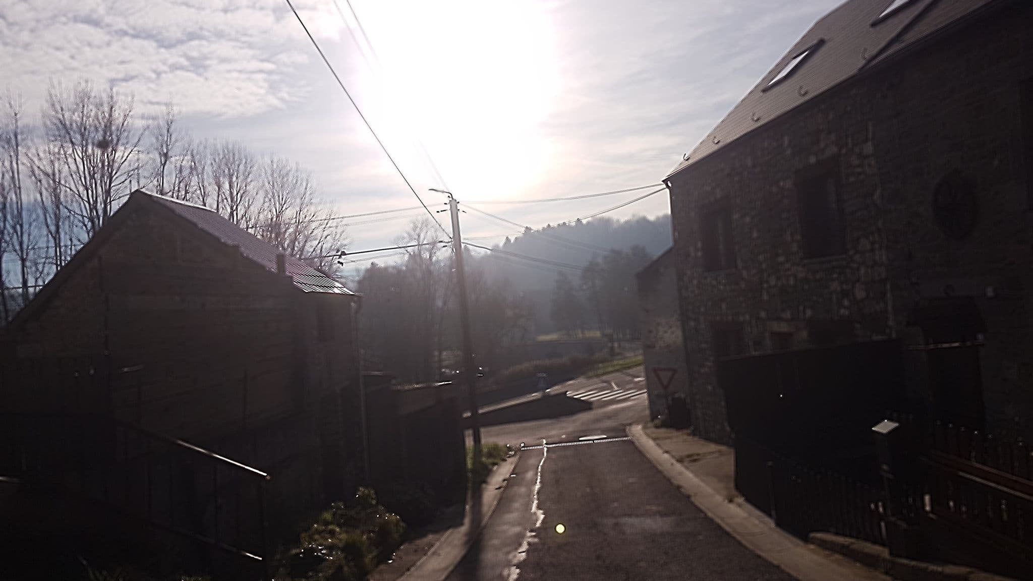 Street view near La Marquise, Nismes — © qhub (CC BY-SA · Mapillary)